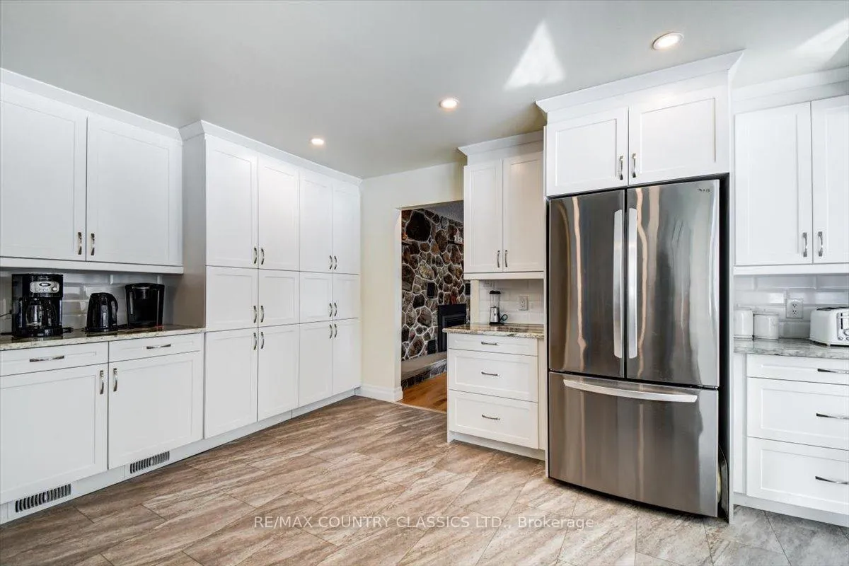 Photo 17 of 37 Golfview Drive, Bancroft, Bancroft Ward — HOMEH