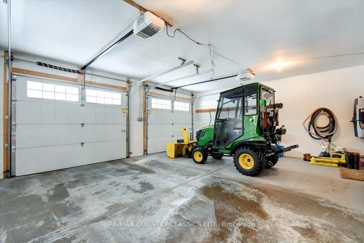 Photo 18 of 37 Golfview Drive, Bancroft, Bancroft Ward — HOMEH