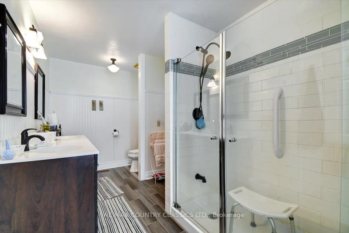 Photo 24 of 37 Golfview Drive, Bancroft, Bancroft Ward — HOMEH
