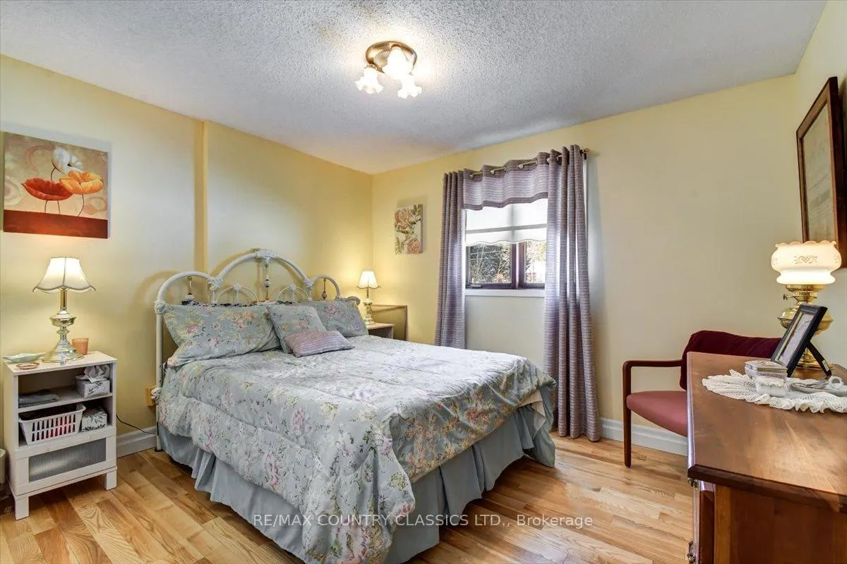 Photo 27 of 37 Golfview Drive, Bancroft, Bancroft Ward — HOMEH