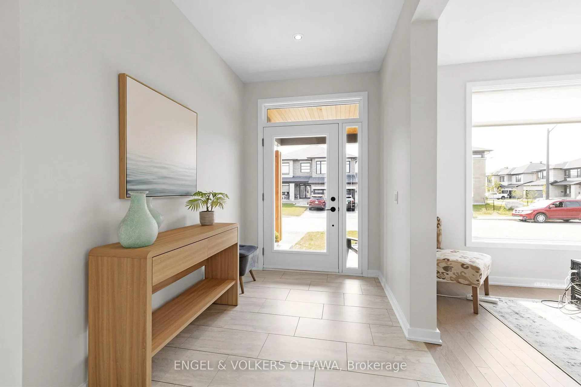 Photo 3 of 126 Orchestra Way, Ottawa, Riverside South/Gloucester Glen — HOMEH