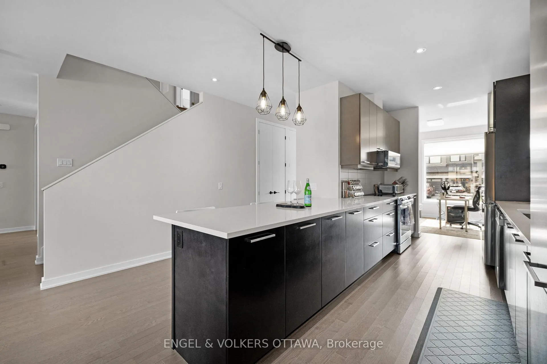 Photo 8 of 126 Orchestra Way, Ottawa, Riverside South/Gloucester Glen — HOMEH