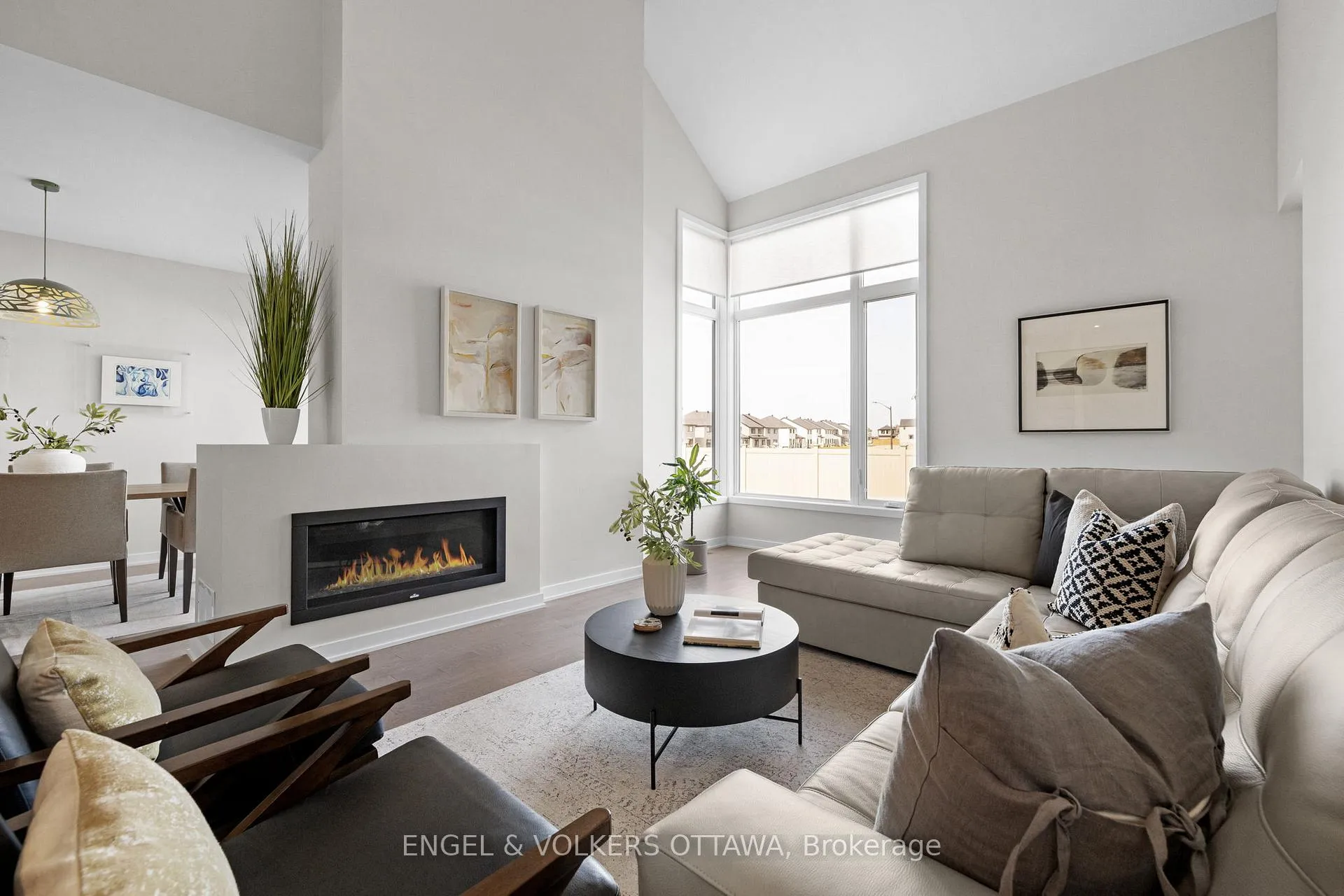 Photo 14 of 126 Orchestra Way, Ottawa, Riverside South/Gloucester Glen — HOMEH
