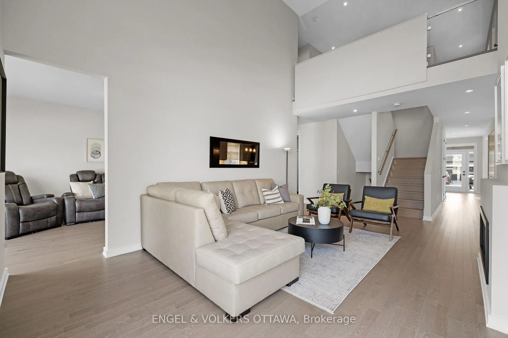 Photo 15 of 126 Orchestra Way, Ottawa, Riverside South/Gloucester Glen — HOMEH