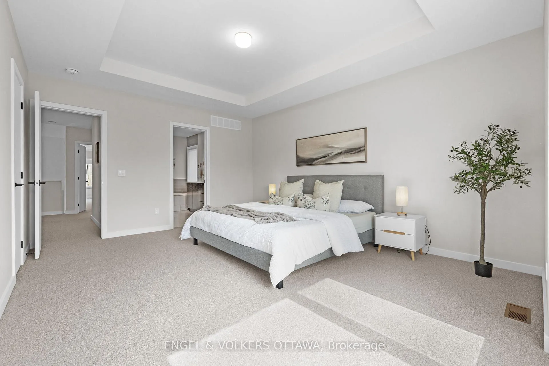 Photo 20 of 126 Orchestra Way, Ottawa, Riverside South/Gloucester Glen — HOMEH