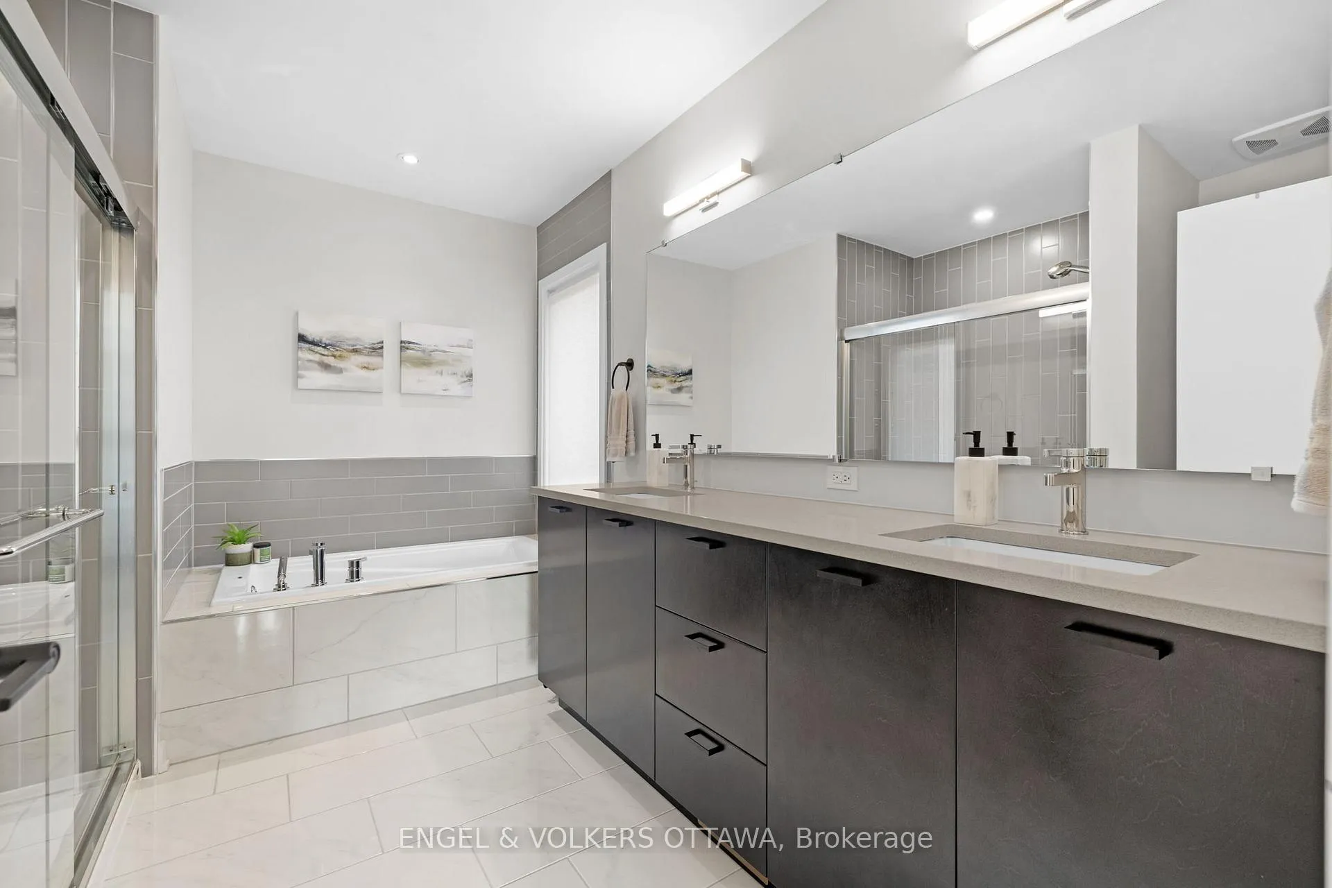 Photo 21 of 126 Orchestra Way, Ottawa, Riverside South/Gloucester Glen — HOMEH