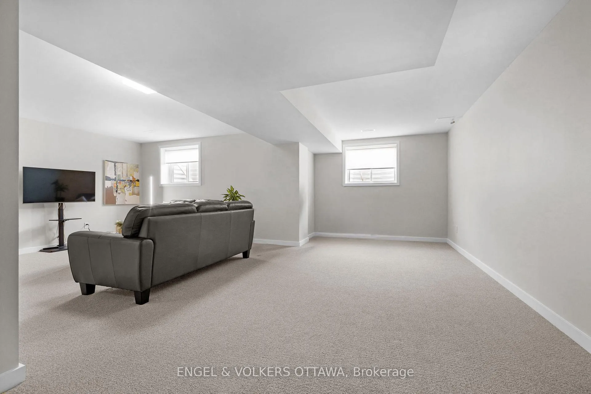 Photo 33 of 126 Orchestra Way, Ottawa, Riverside South/Gloucester Glen — HOMEH