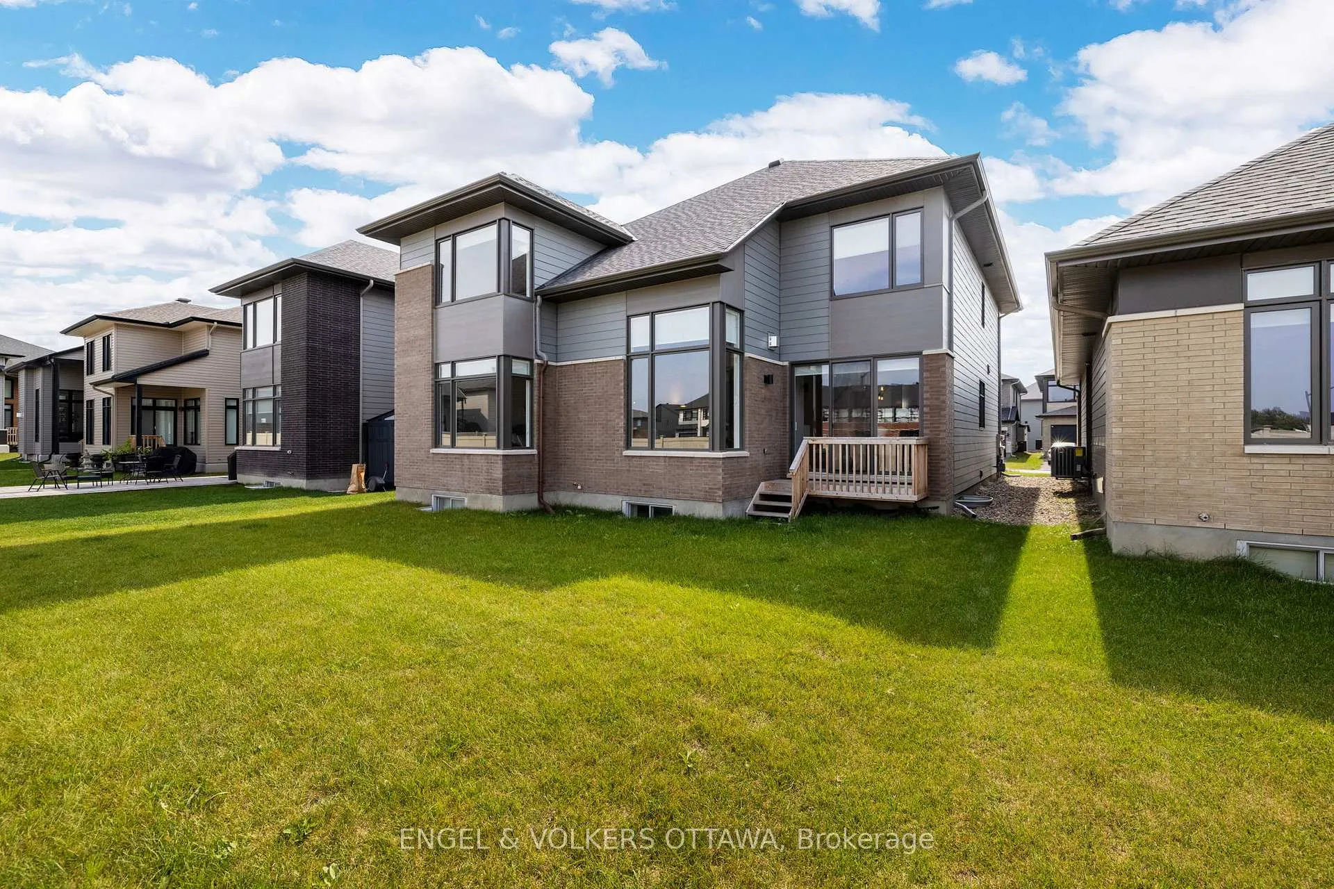 Photo 38 of 126 Orchestra Way, Ottawa, Riverside South/Gloucester Glen — HOMEH