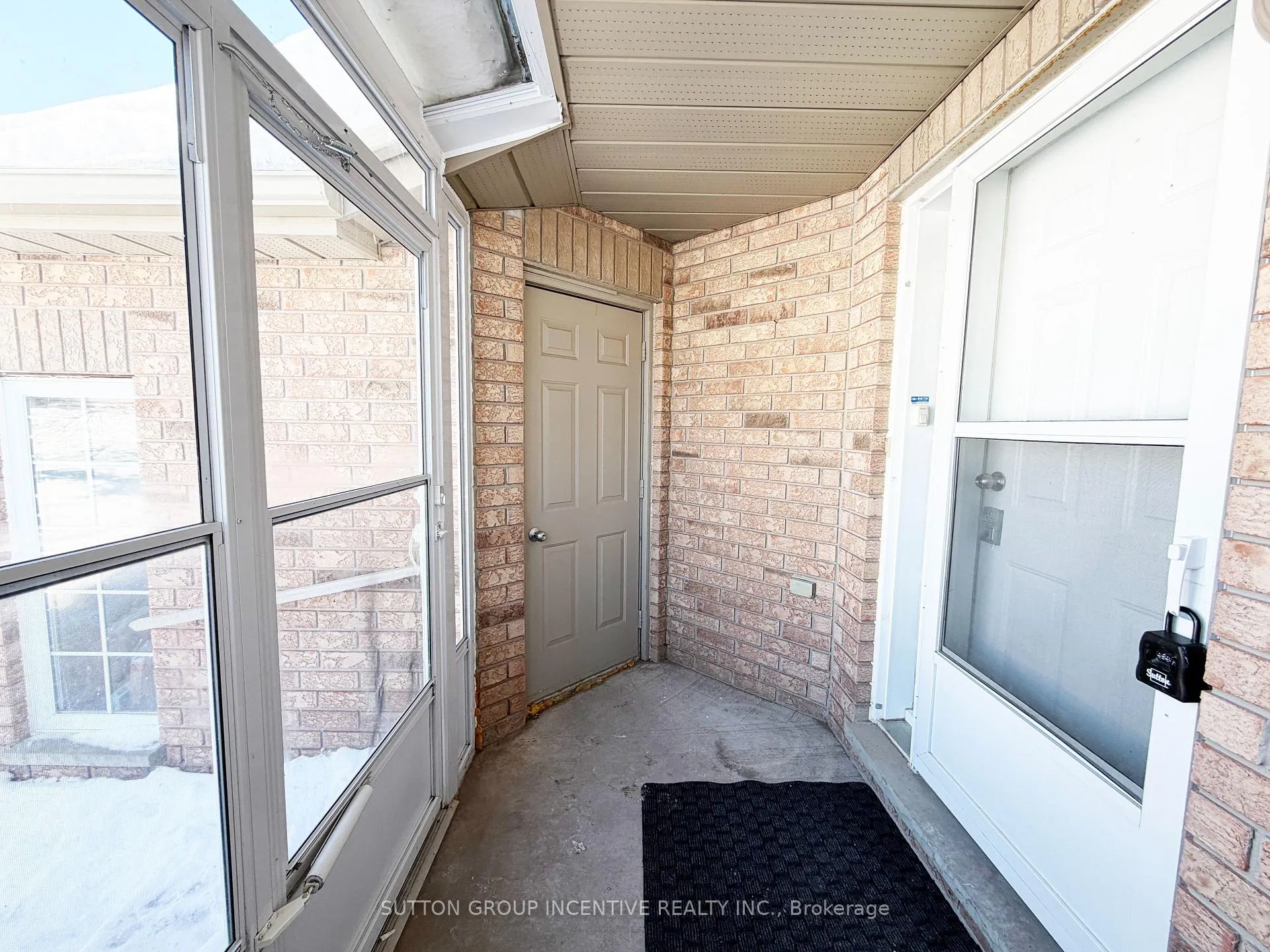 Photo 3 of 62 Kell Place, Barrie, Bayshore — HOMEH