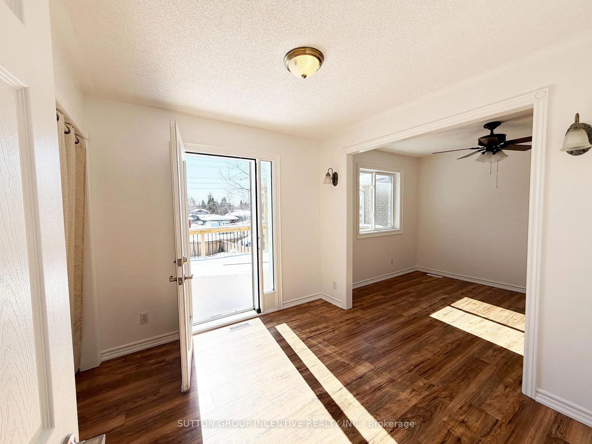 Photo 11 of 62 Kell Place, Barrie, Bayshore — HOMEH