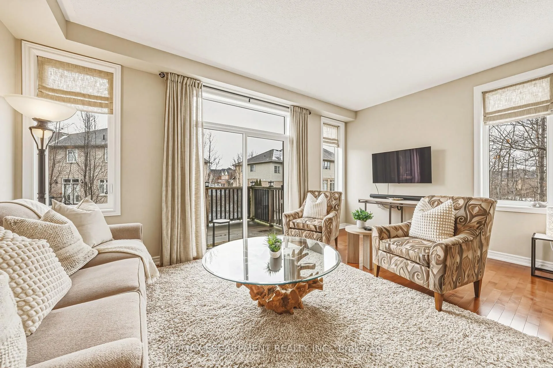 Photo 6 of Unit #8, 4165 Upper Middle Road, Burlington, Rose — HOMEH