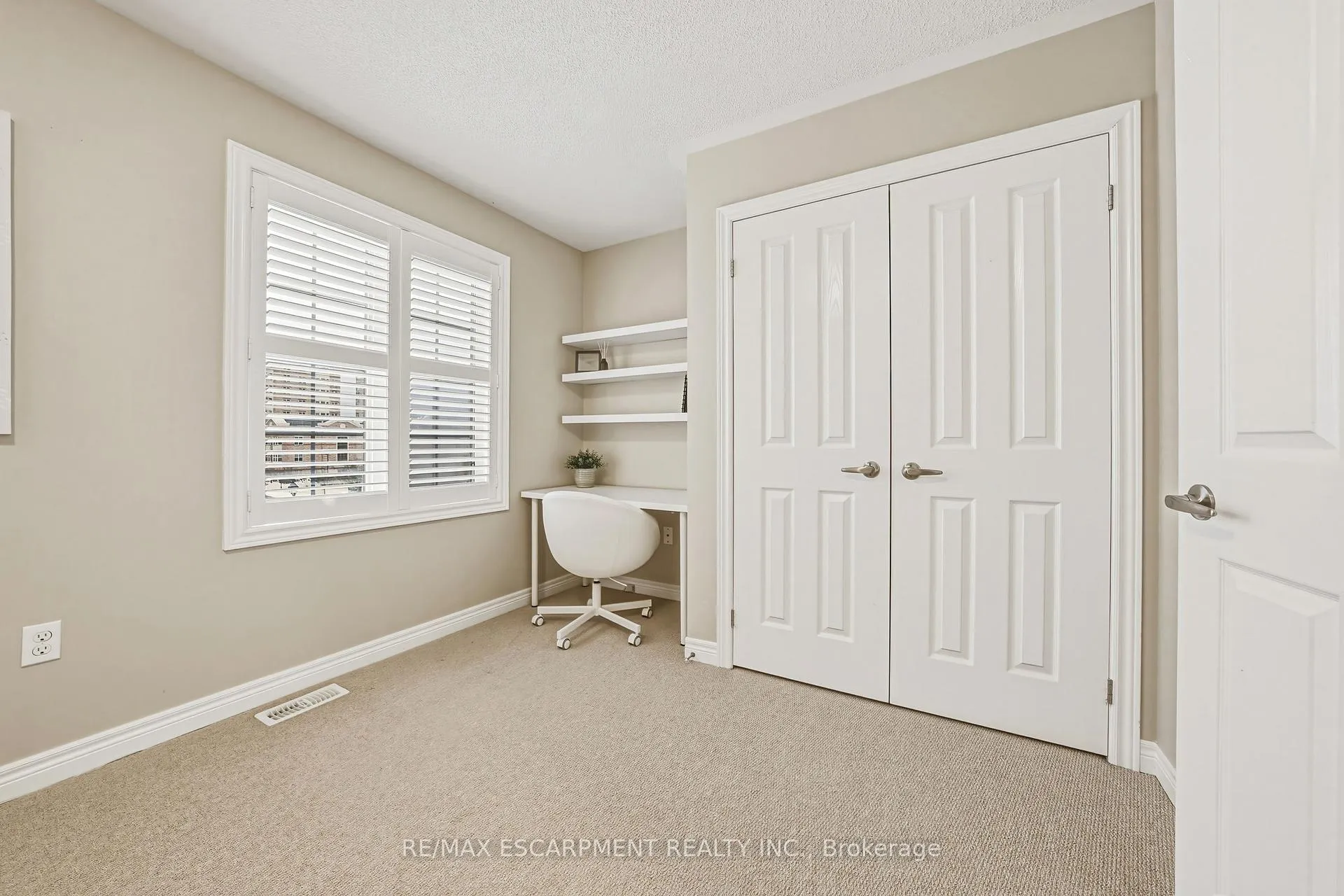 Photo 22 of Unit #8, 4165 Upper Middle Road, Burlington, Rose — HOMEH