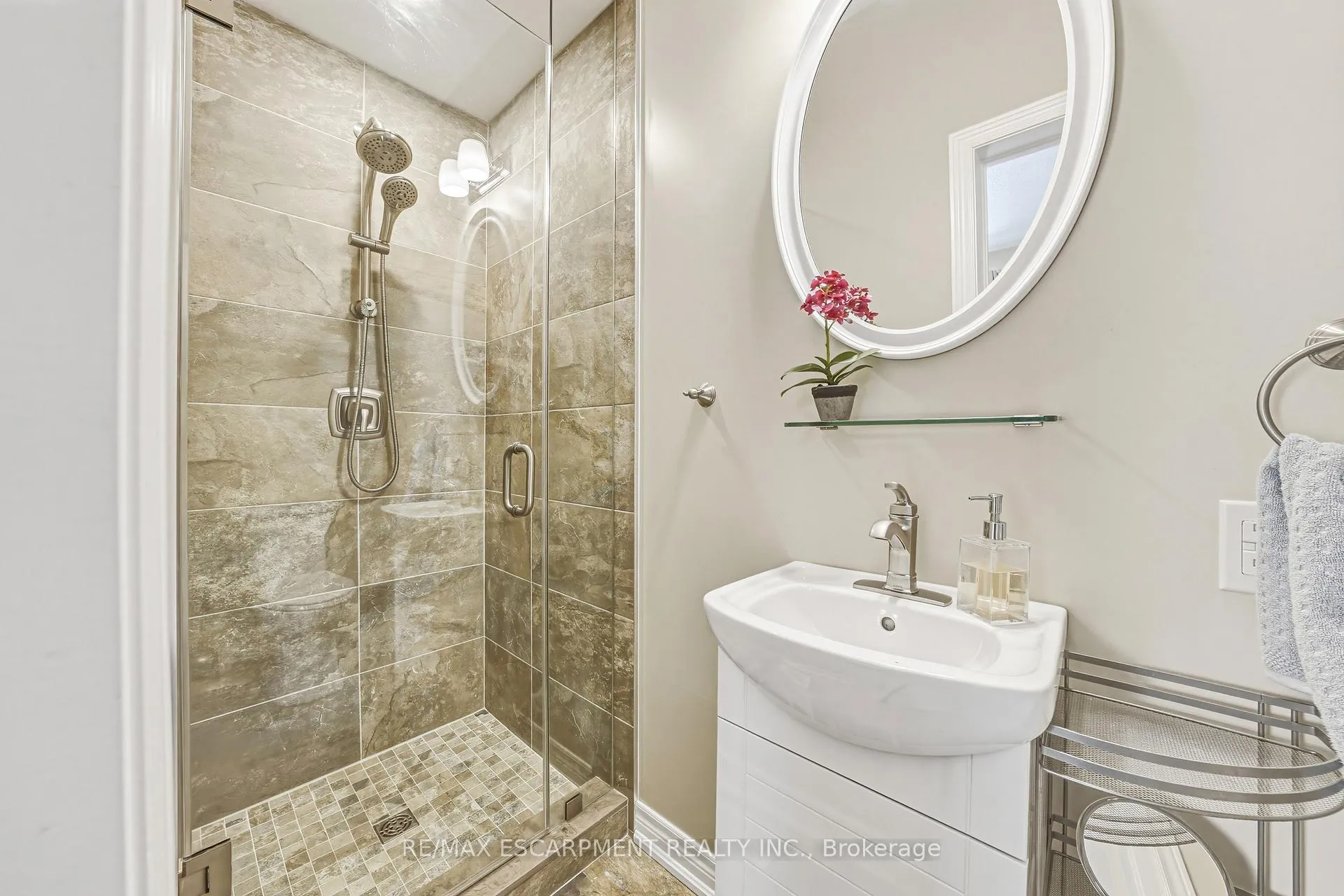 Photo 30 of Unit #8, 4165 Upper Middle Road, Burlington, Rose — HOMEH