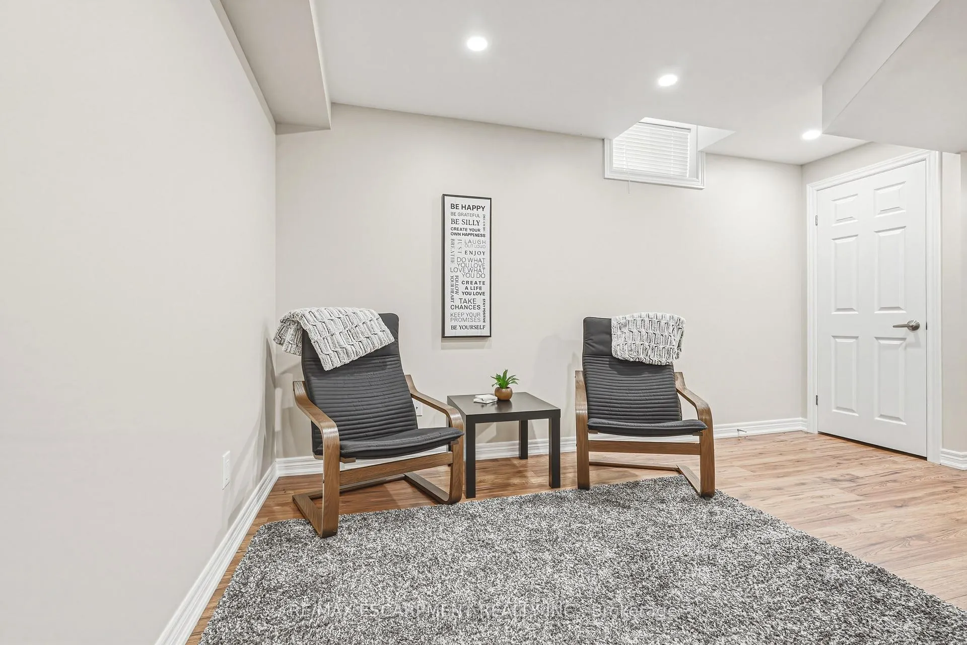 Photo 35 of Unit #8, 4165 Upper Middle Road, Burlington, Rose — HOMEH