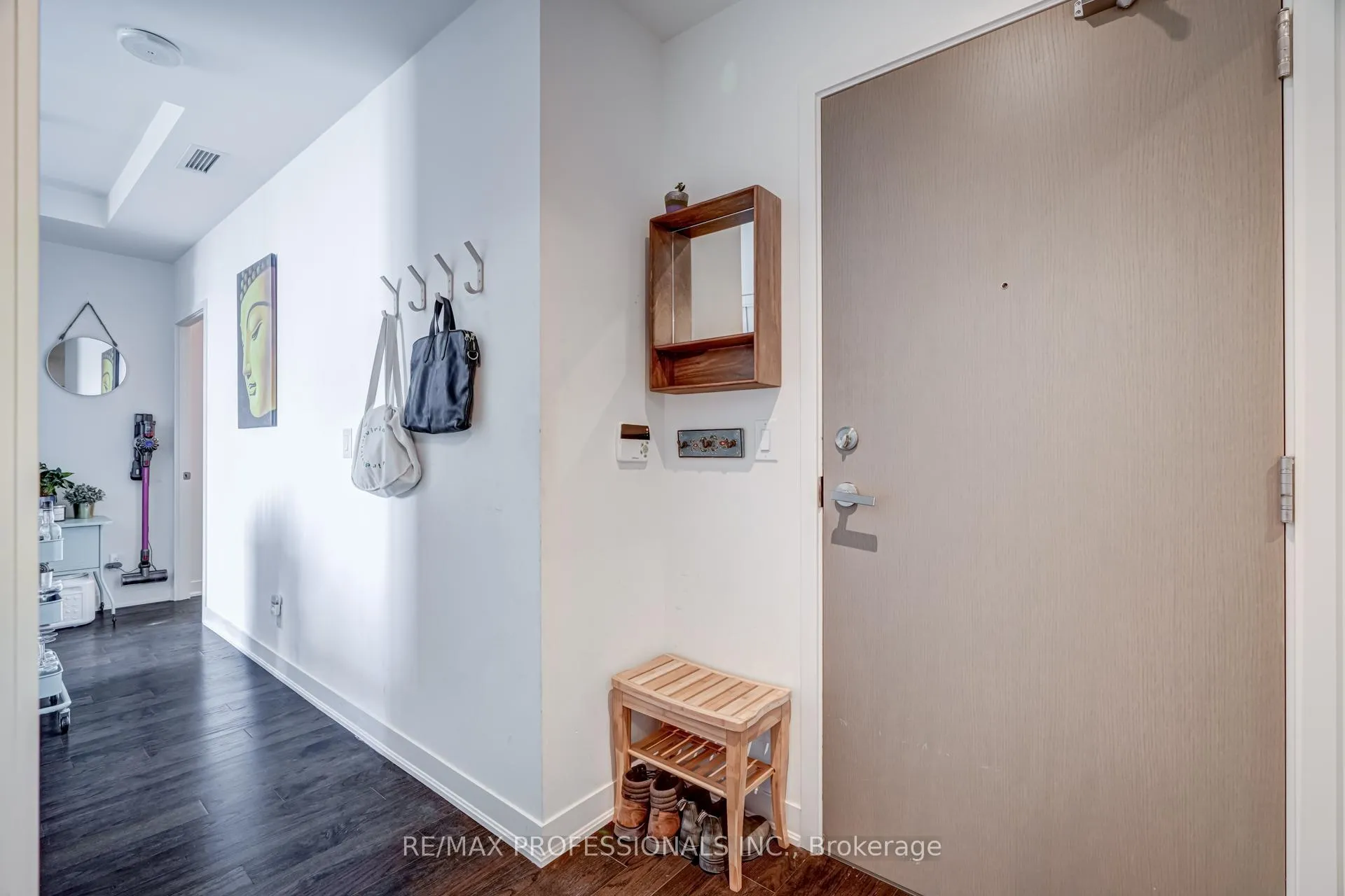 Photo 2 of Unit 6105, 88 Harbour Street, Toronto, Waterfront Communities — HOMEH