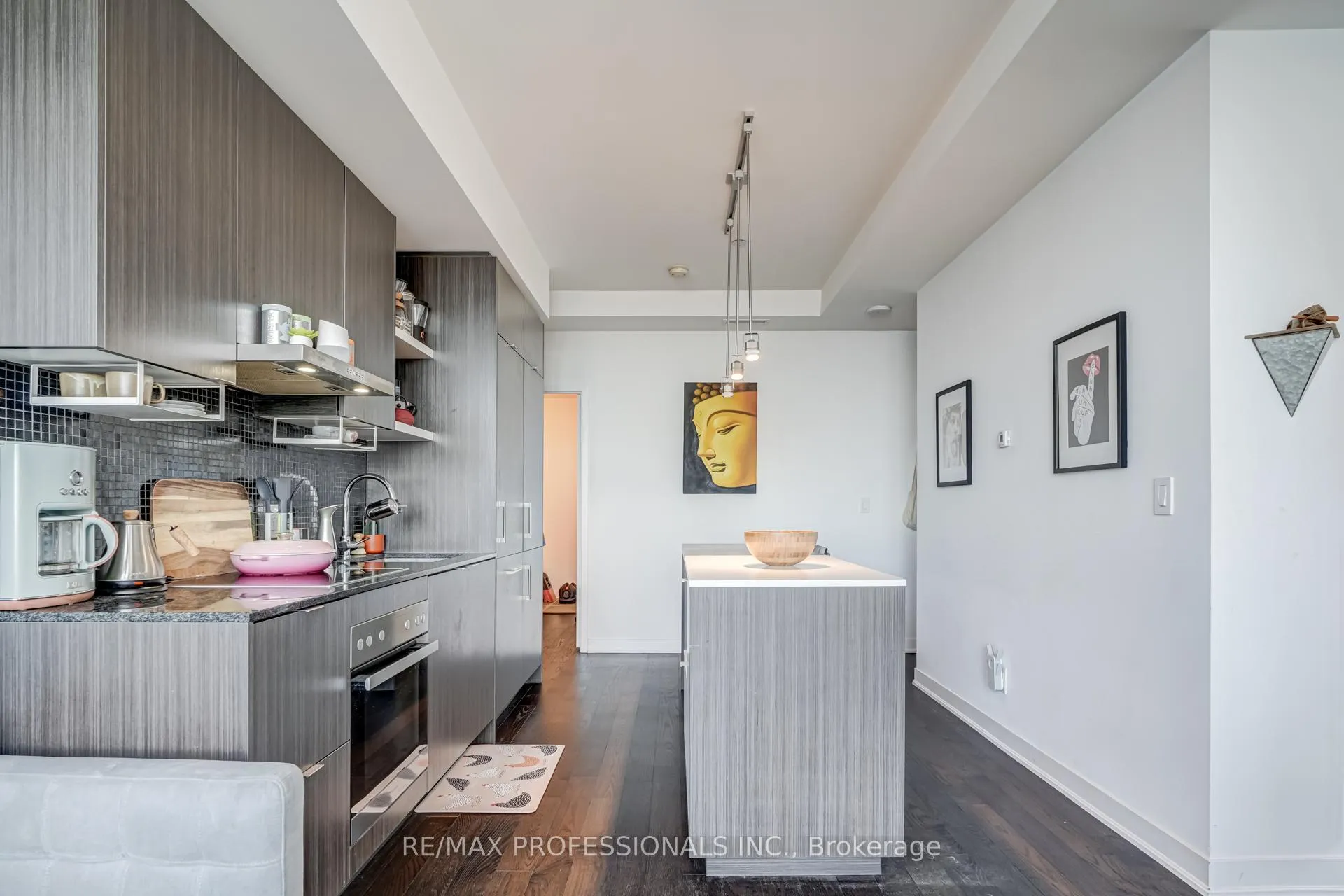 Photo 9 of Unit 6105, 88 Harbour Street, Toronto, Waterfront Communities — HOMEH