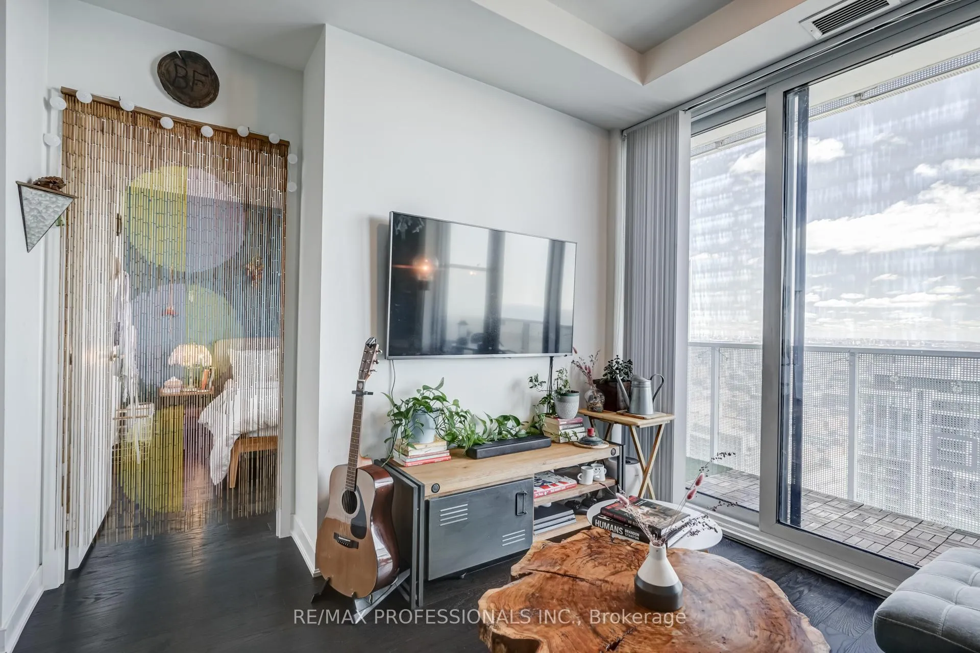 Photo 10 of Unit 6105, 88 Harbour Street, Toronto, Waterfront Communities — HOMEH