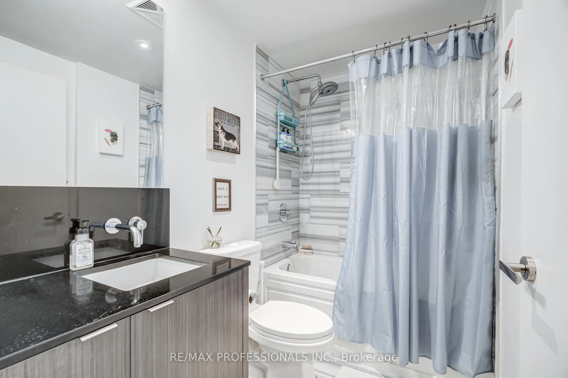 Photo 22 of Unit 6105, 88 Harbour Street, Toronto, Waterfront Communities — HOMEH