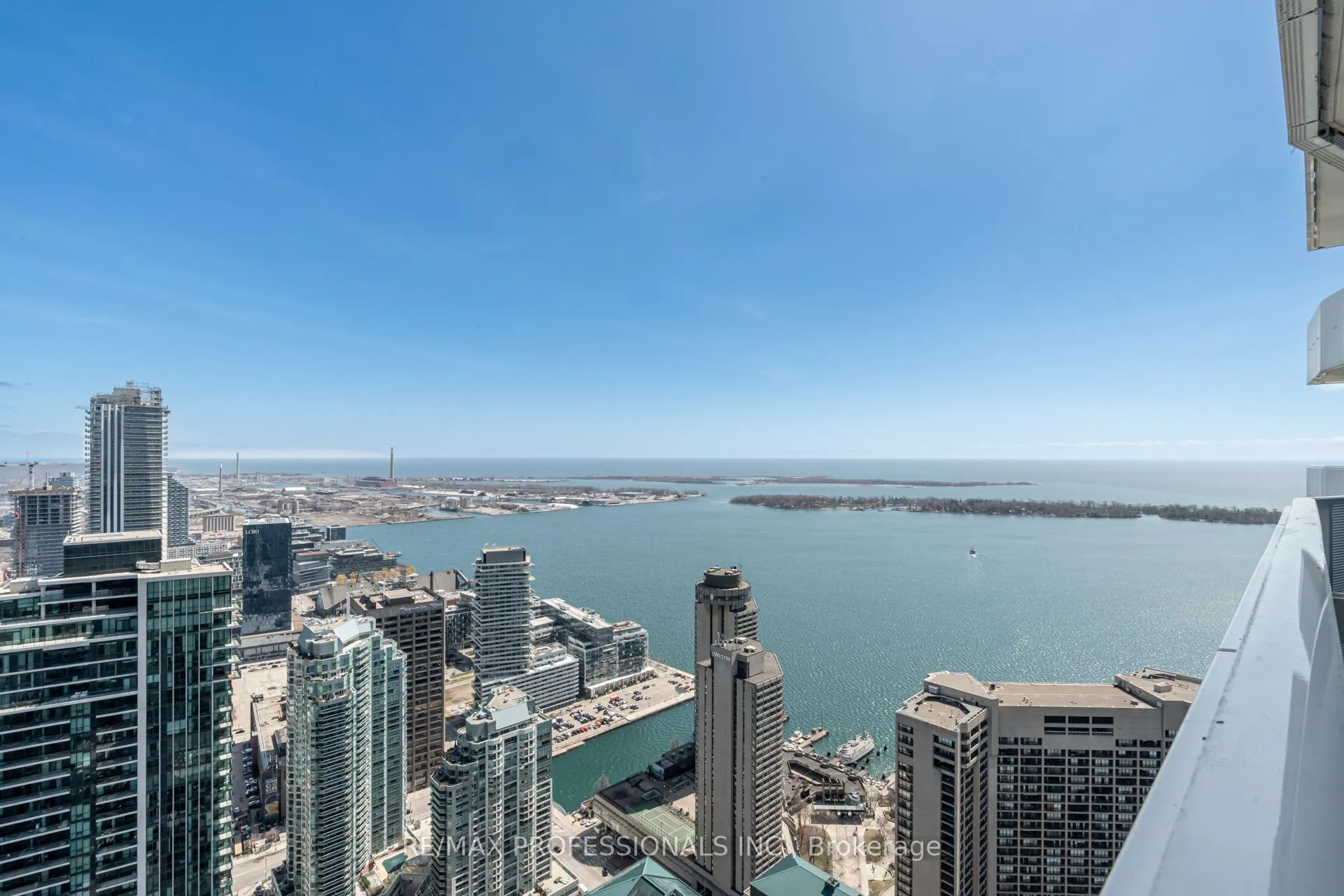 Photo 32 of Unit 6105, 88 Harbour Street, Toronto, Waterfront Communities — HOMEH