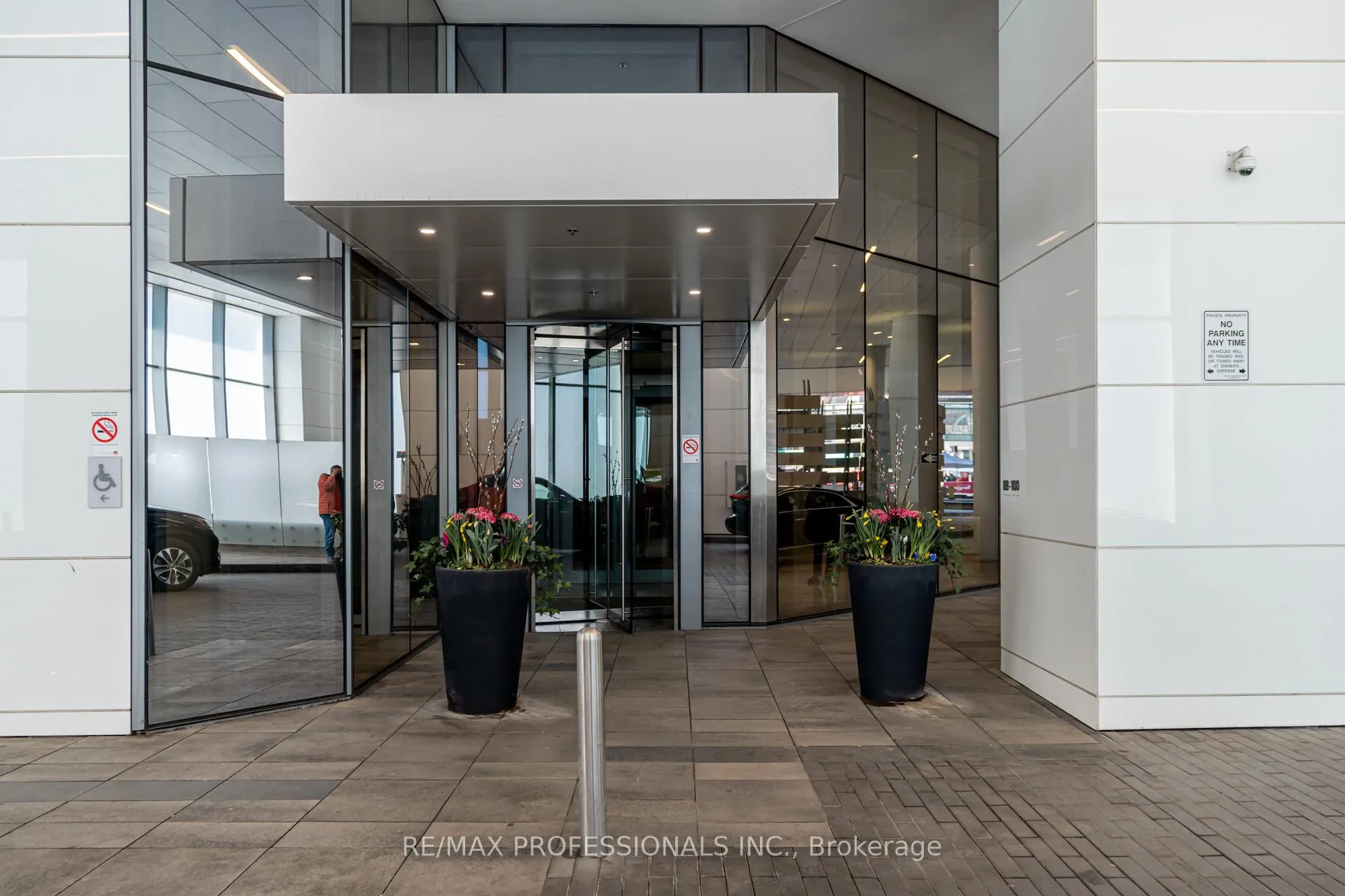 Photo 39 of Unit 6105, 88 Harbour Street, Toronto, Waterfront Communities — HOMEH