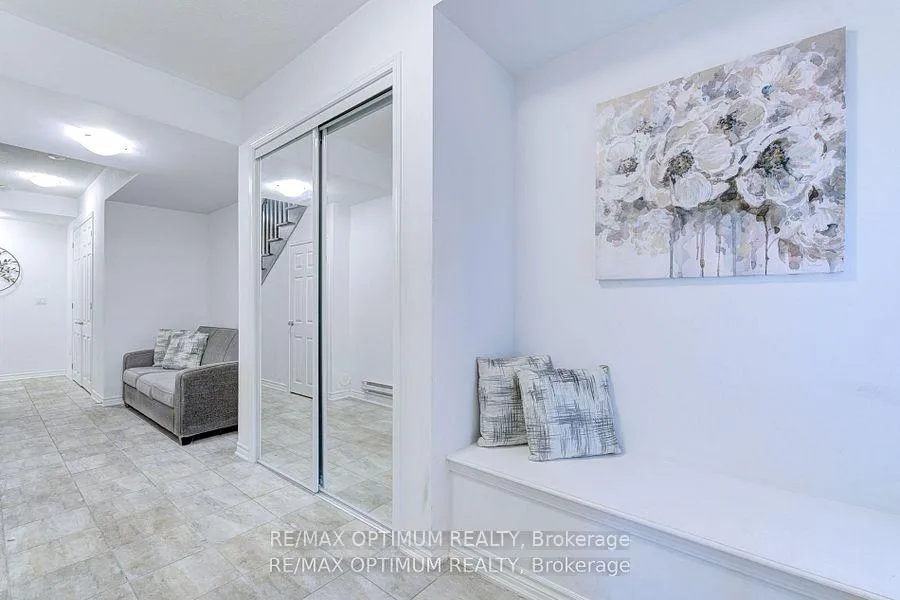 Photo 4 of 13 Melmar Street, Brampton, Northwest Brampton — HOMEH