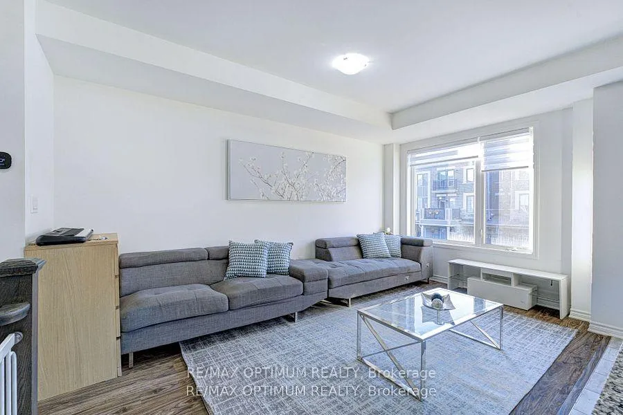 Photo 5 of 13 Melmar Street, Brampton, Northwest Brampton — HOMEH