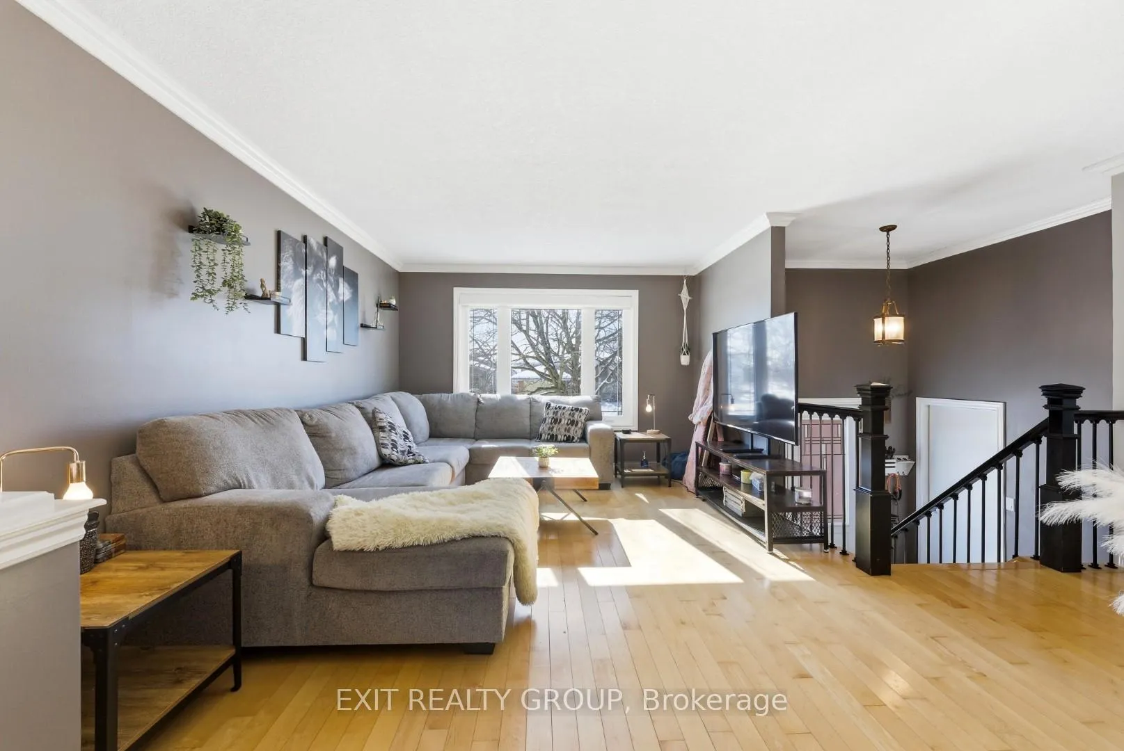 Photo 5 of 67 Bogart Crescent, Belleville, Belleville Ward — HOMEH
