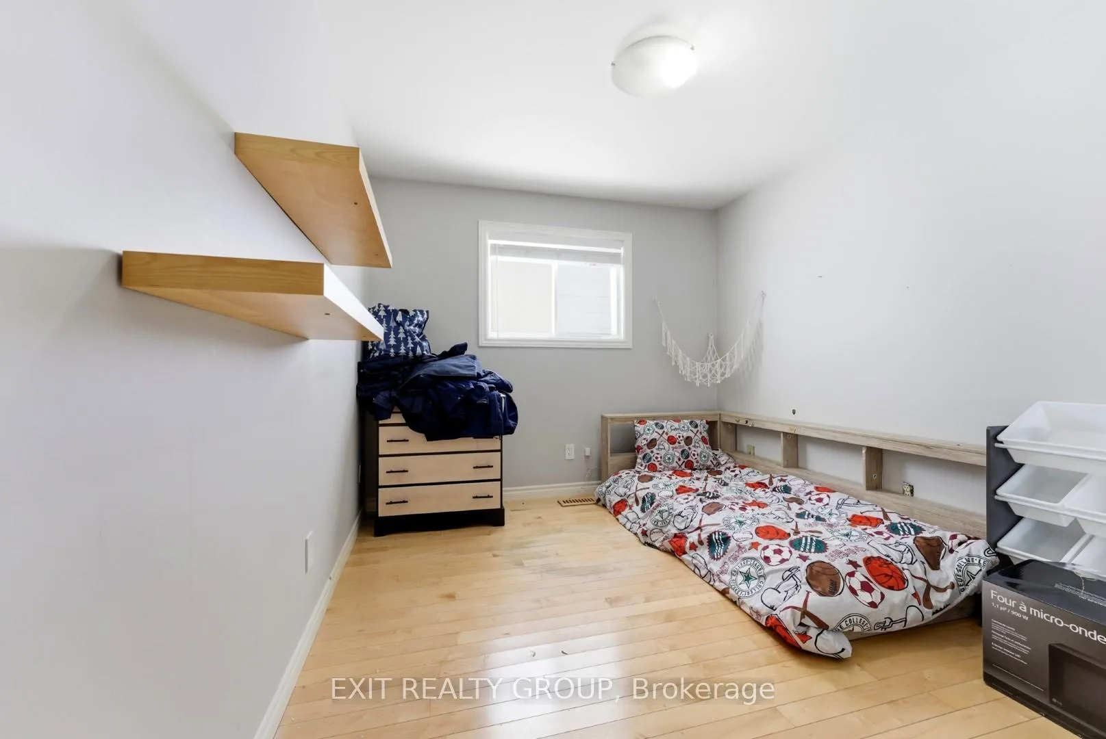 Photo 13 of 67 Bogart Crescent, Belleville, Belleville Ward — HOMEH