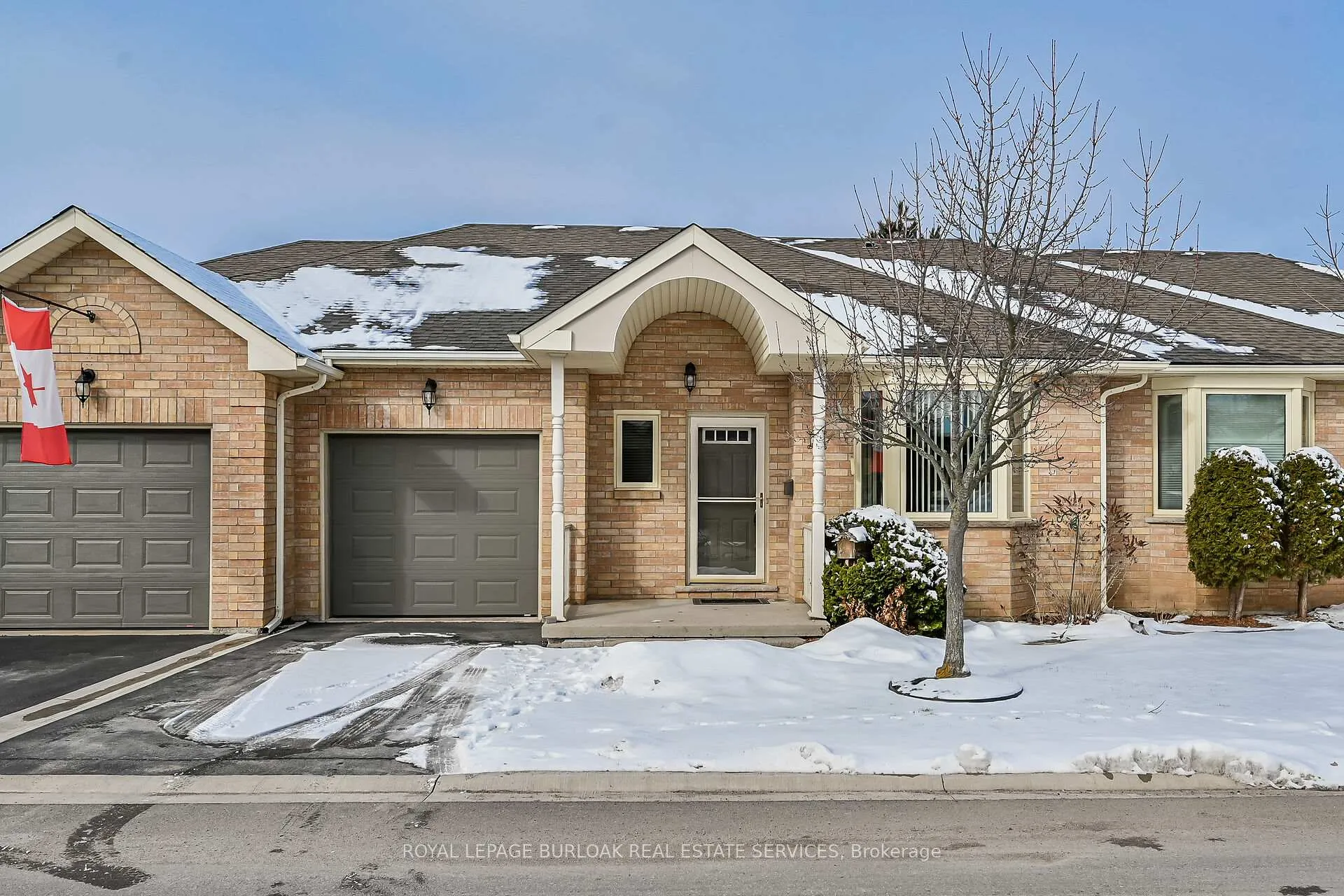 Photo 1 of 20 Twentyplace Boulevard, Hamilton, Twenty Place — HOMEH