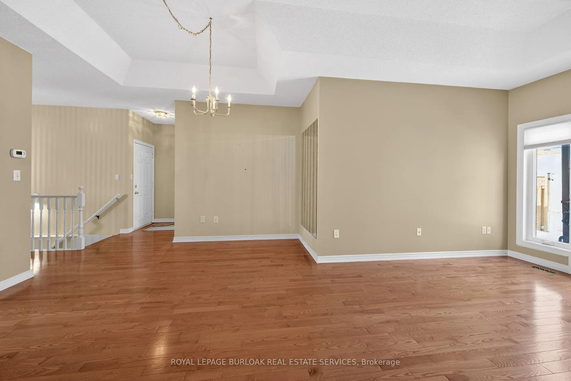 Photo 9 of 20 Twentyplace Boulevard, Hamilton, Twenty Place — HOMEH