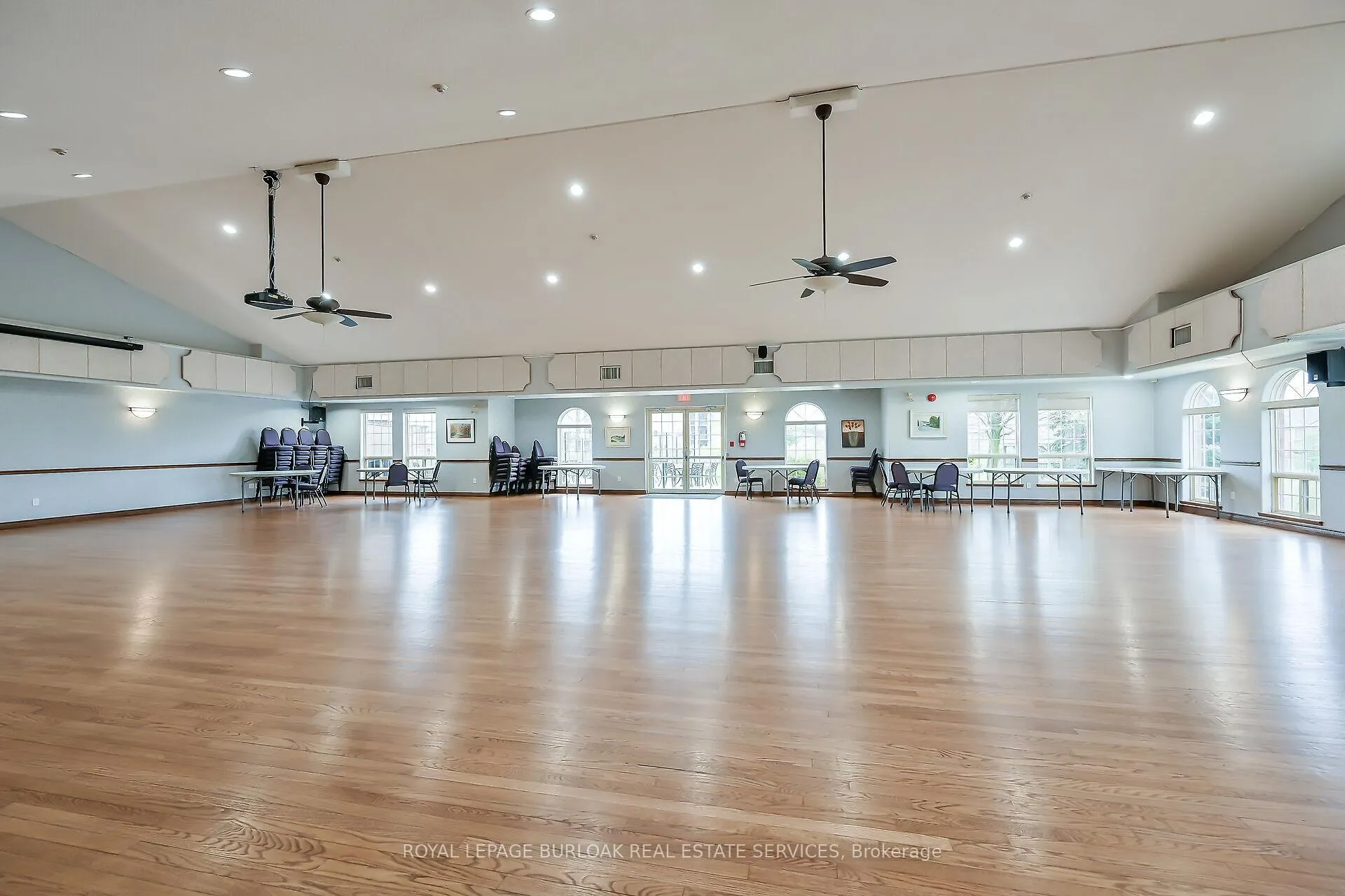 Photo 27 of 20 Twentyplace Boulevard, Hamilton, Twenty Place — HOMEH