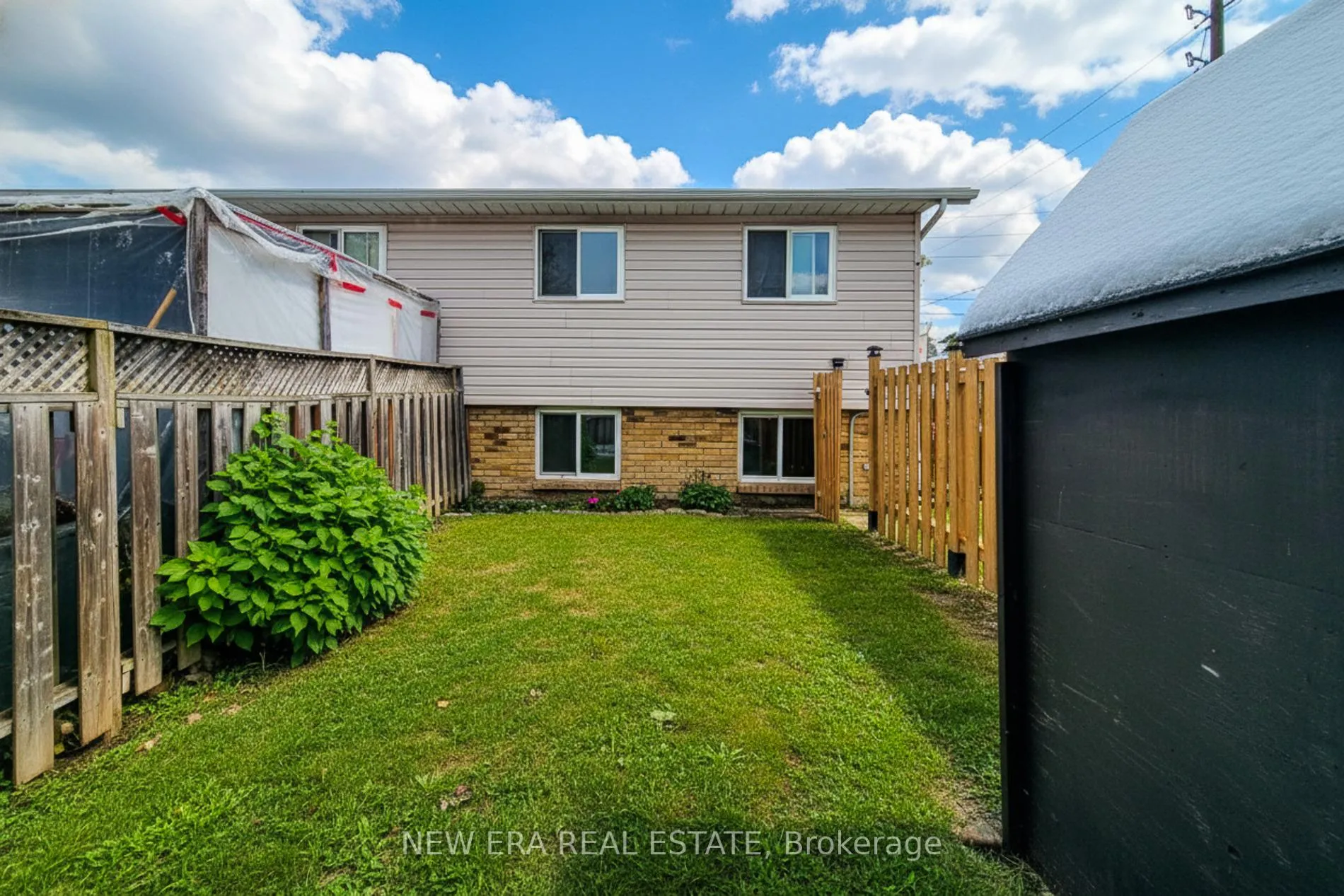Photo 6 of 103 Vine Street, St. Catharines, E. Chester — HOMEH