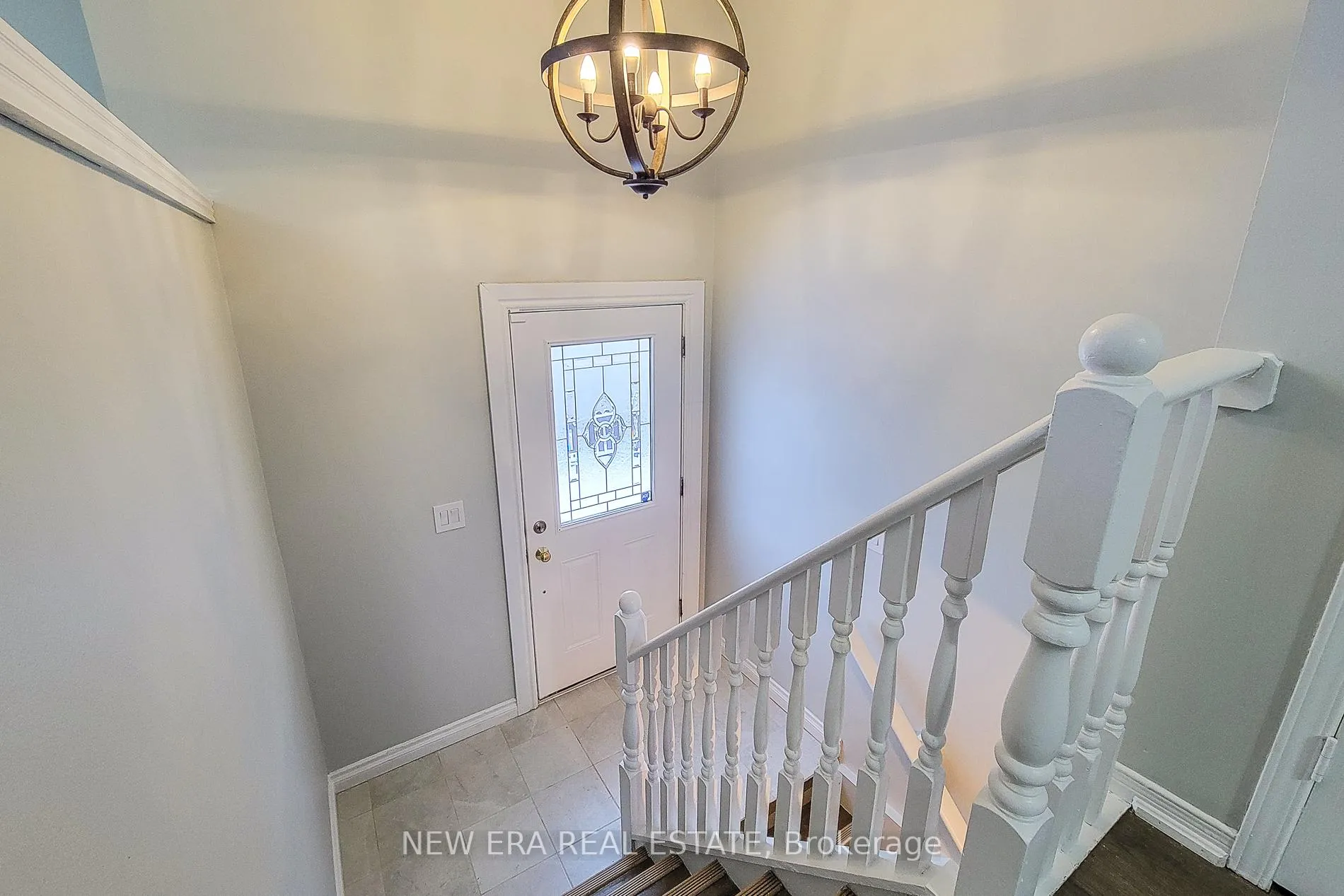 Photo 11 of 103 Vine Street, St. Catharines, E. Chester — HOMEH