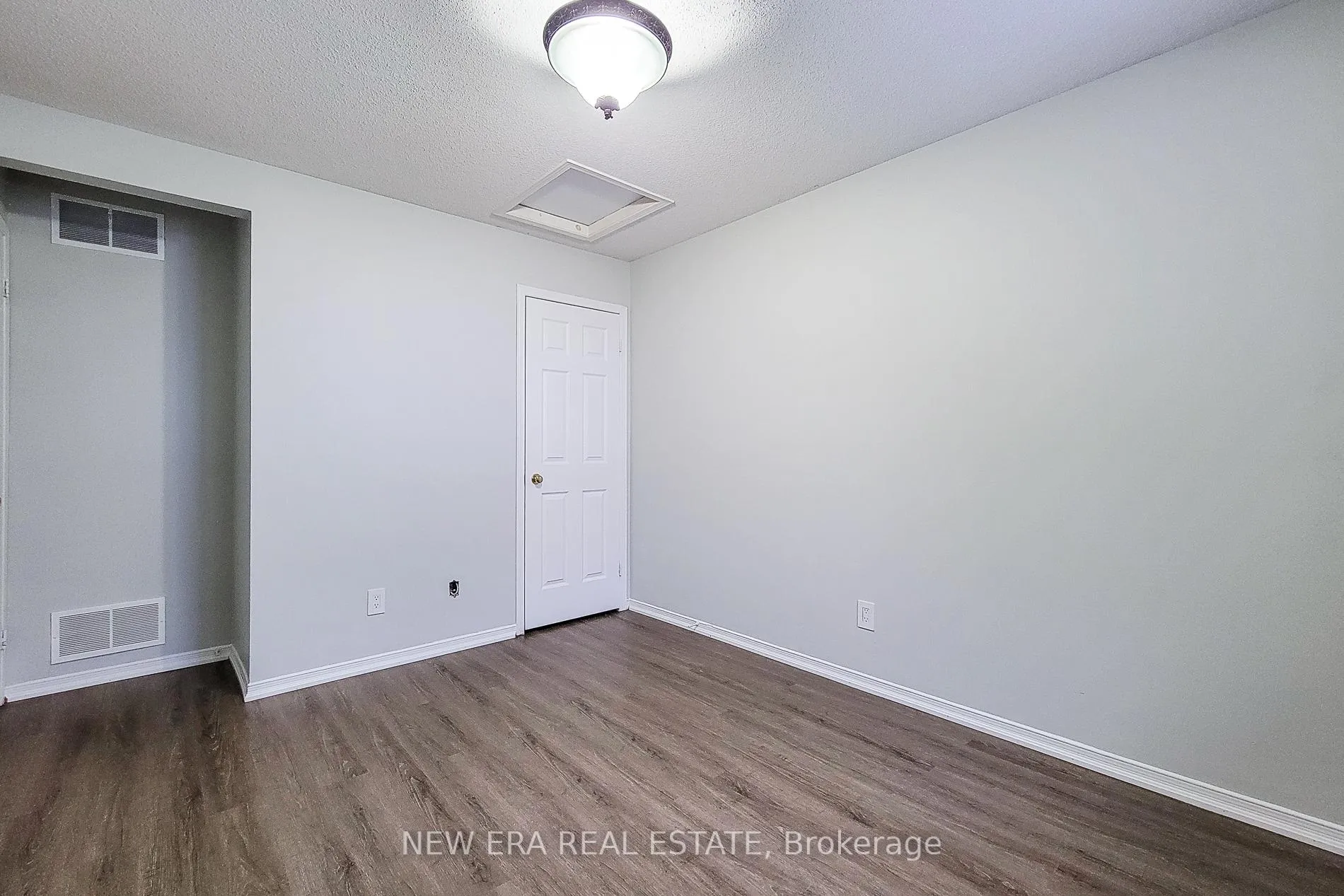 Photo 21 of 103 Vine Street, St. Catharines, E. Chester — HOMEH