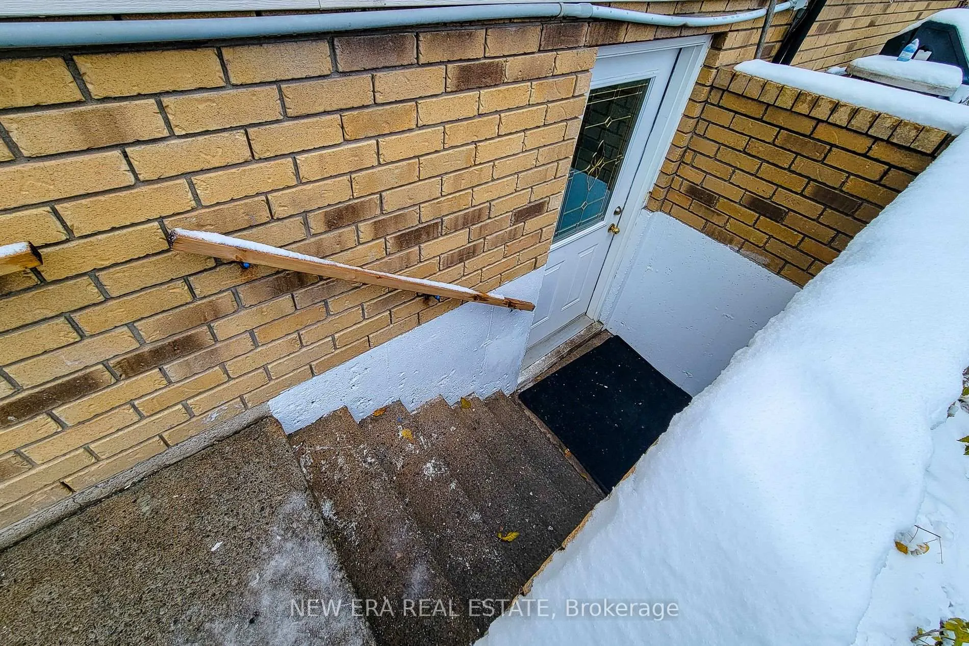 Photo 24 of 103 Vine Street, St. Catharines, E. Chester — HOMEH