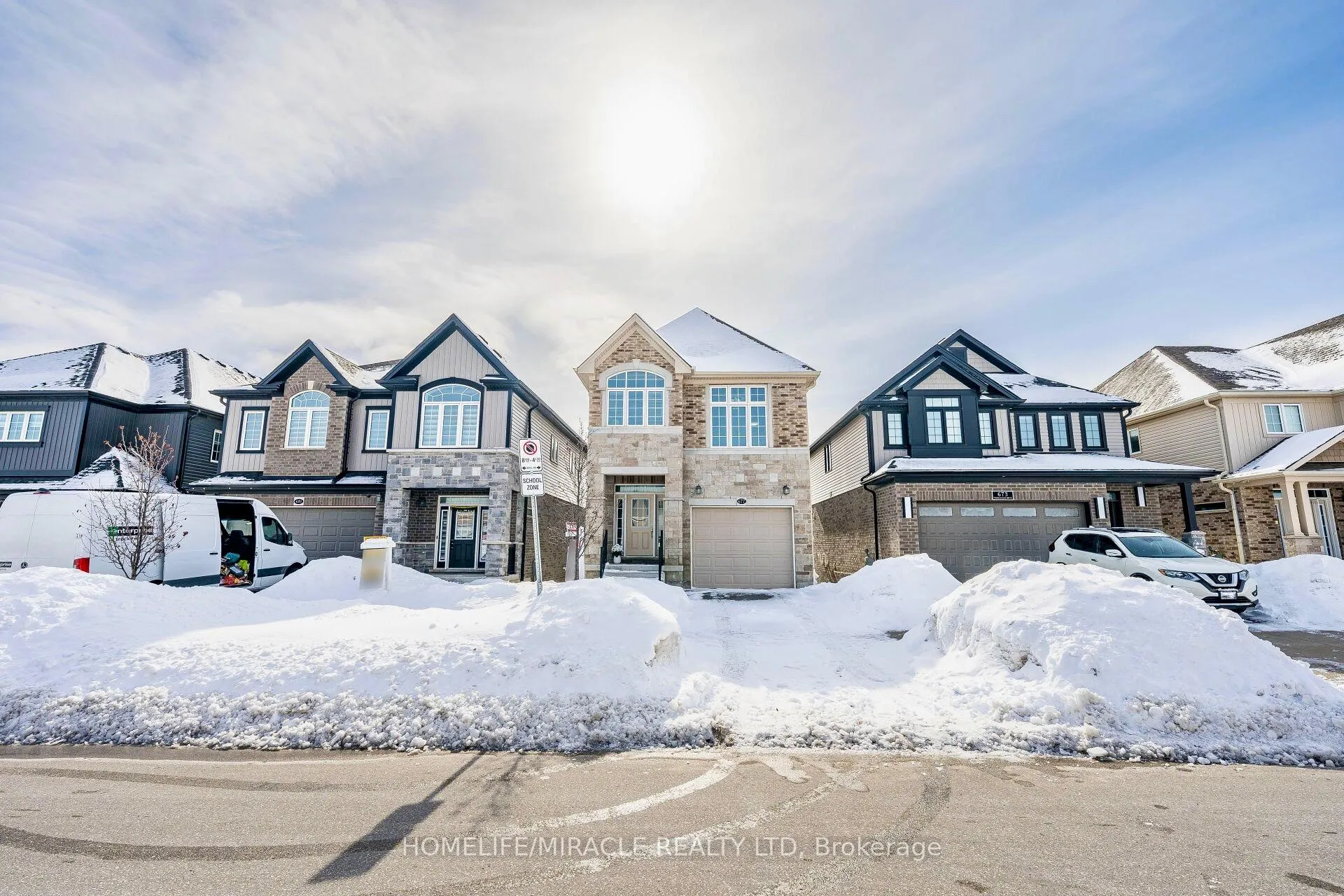 Photo 2 of 677 Thomas Slee Drive, Kitchener, Doon South — HOMEH