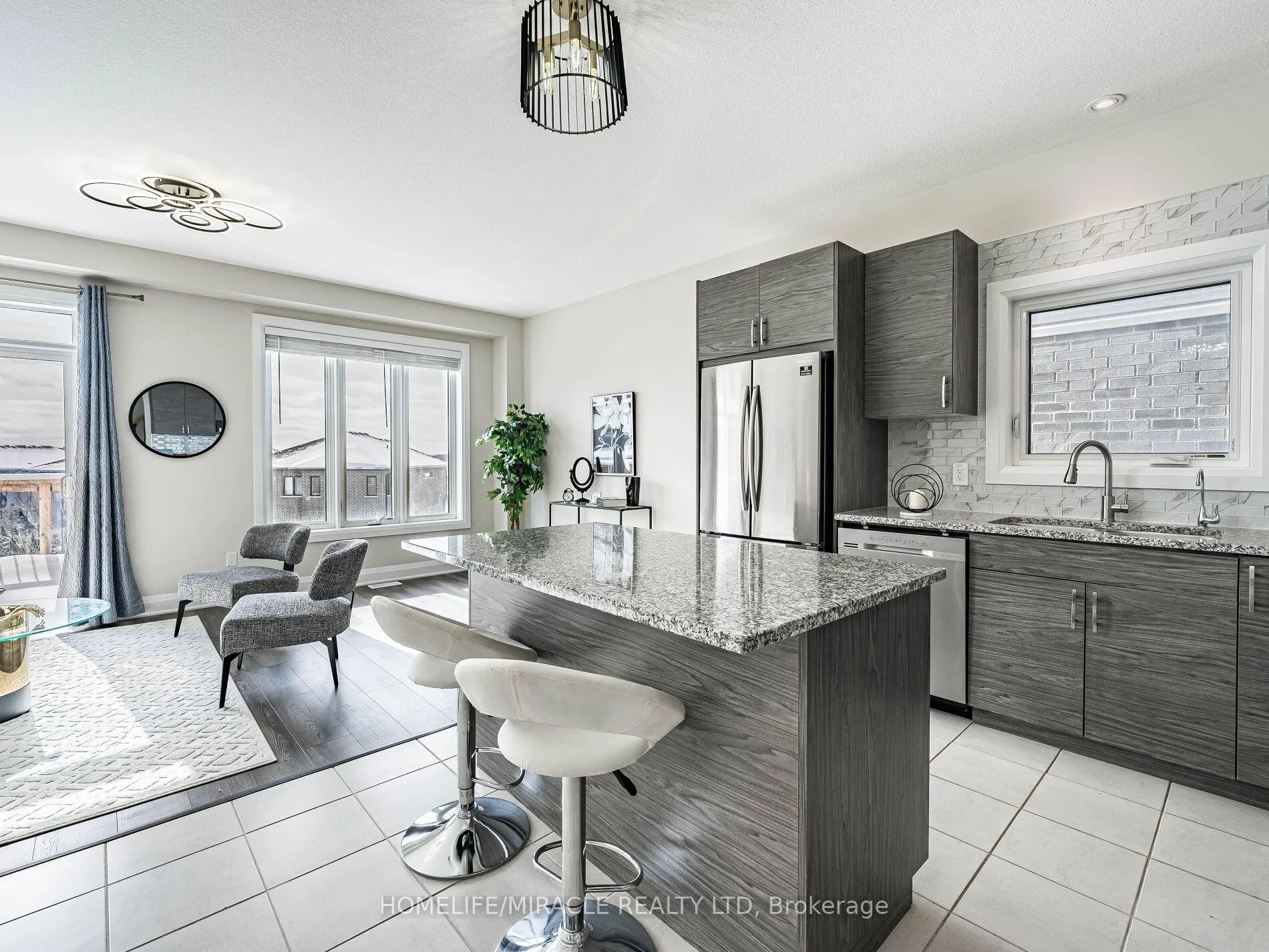 Photo 12 of 677 Thomas Slee Drive, Kitchener, Doon South — HOMEH