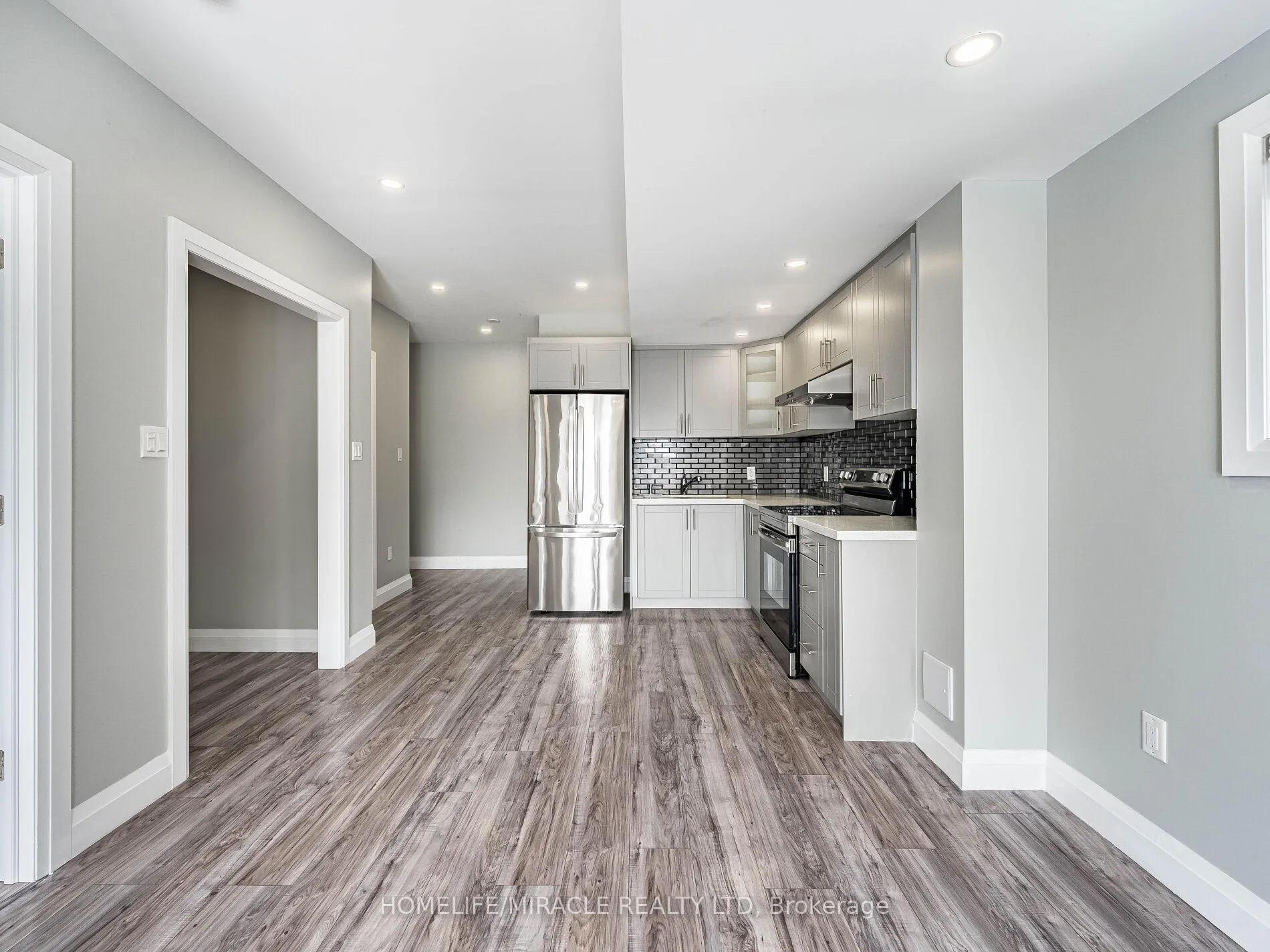 Photo 38 of 677 Thomas Slee Drive, Kitchener, Doon South — HOMEH