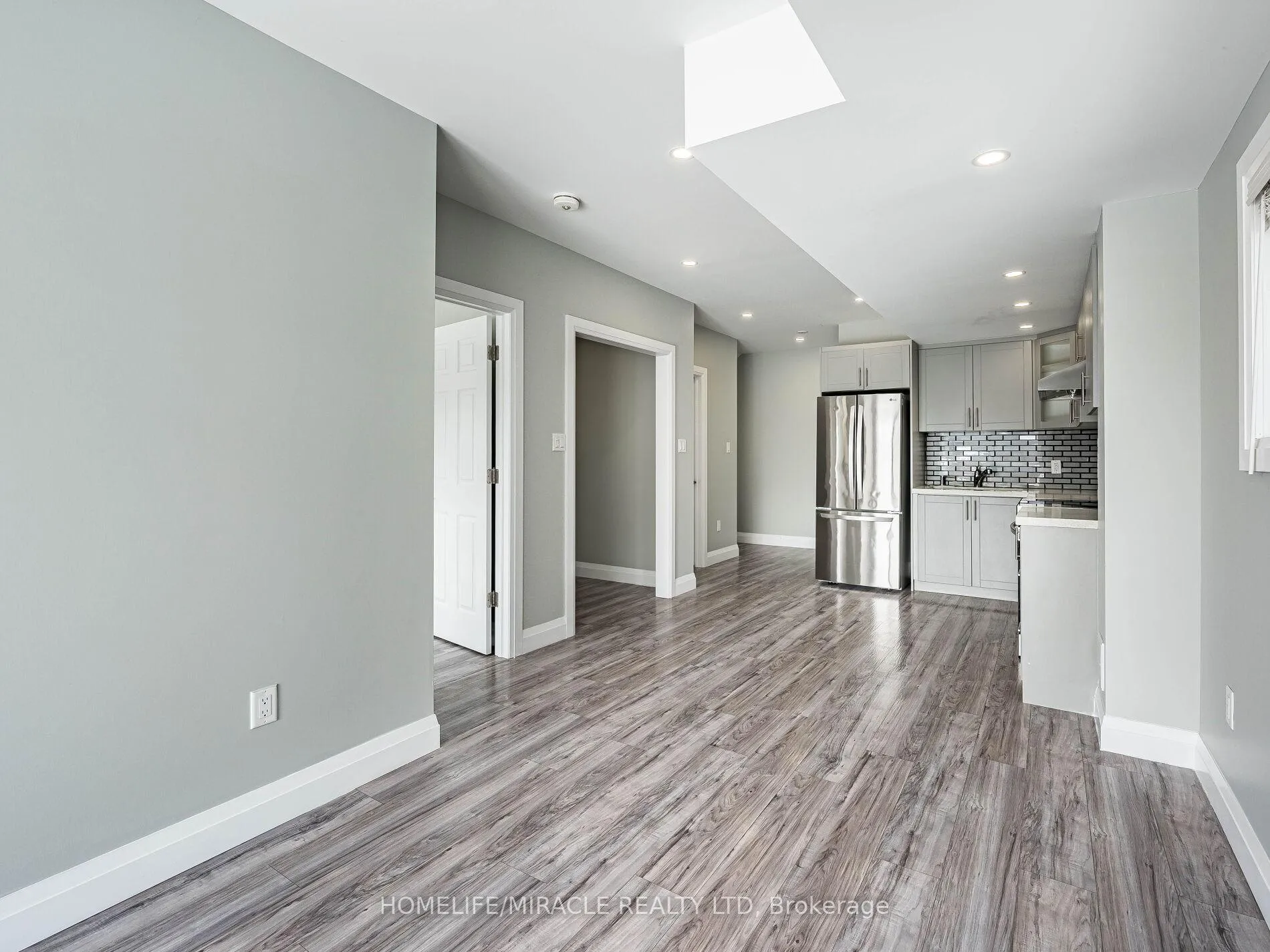 Photo 40 of 677 Thomas Slee Drive, Kitchener, Doon South — HOMEH