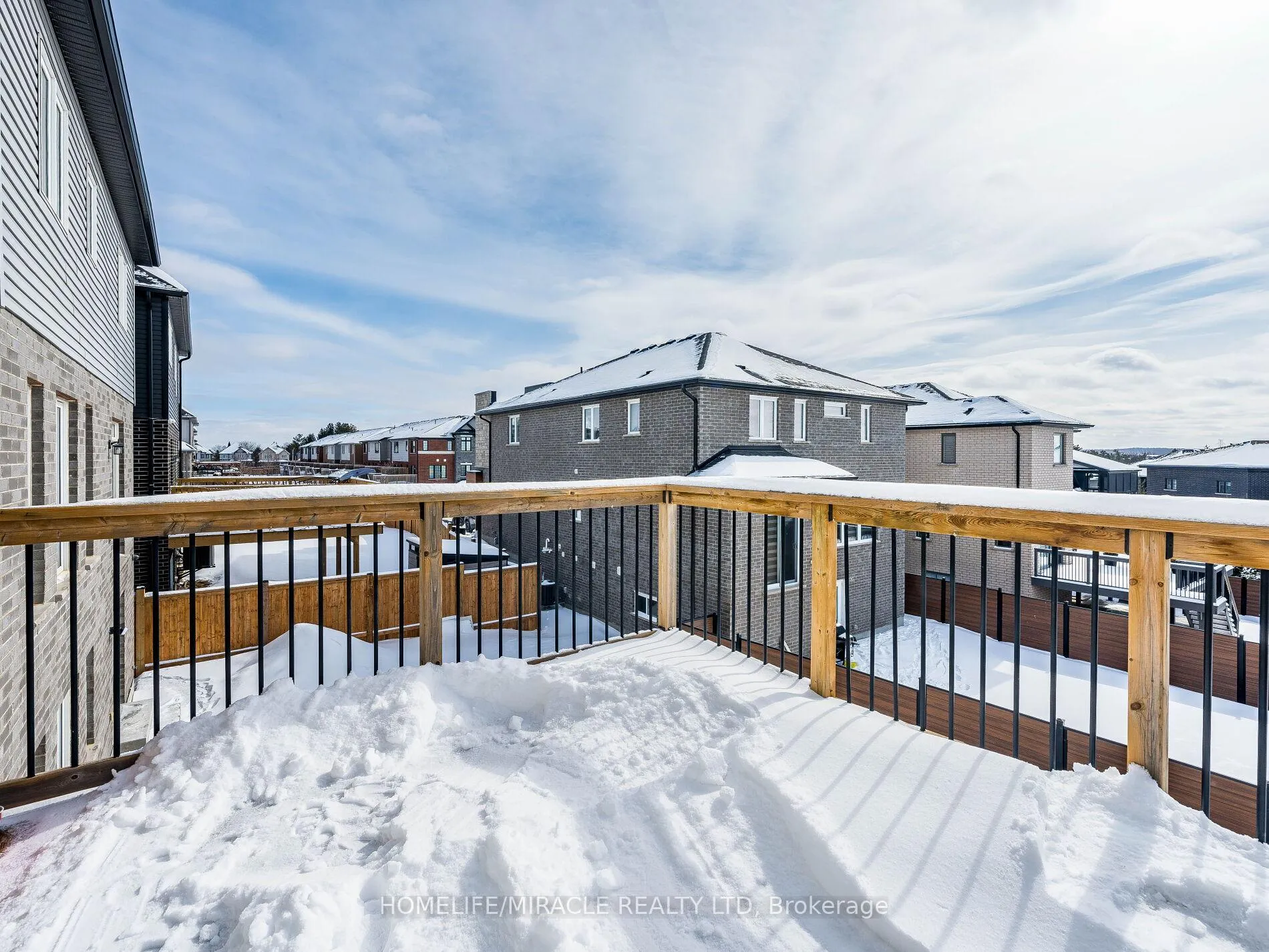Photo 46 of 677 Thomas Slee Drive, Kitchener, Doon South — HOMEH