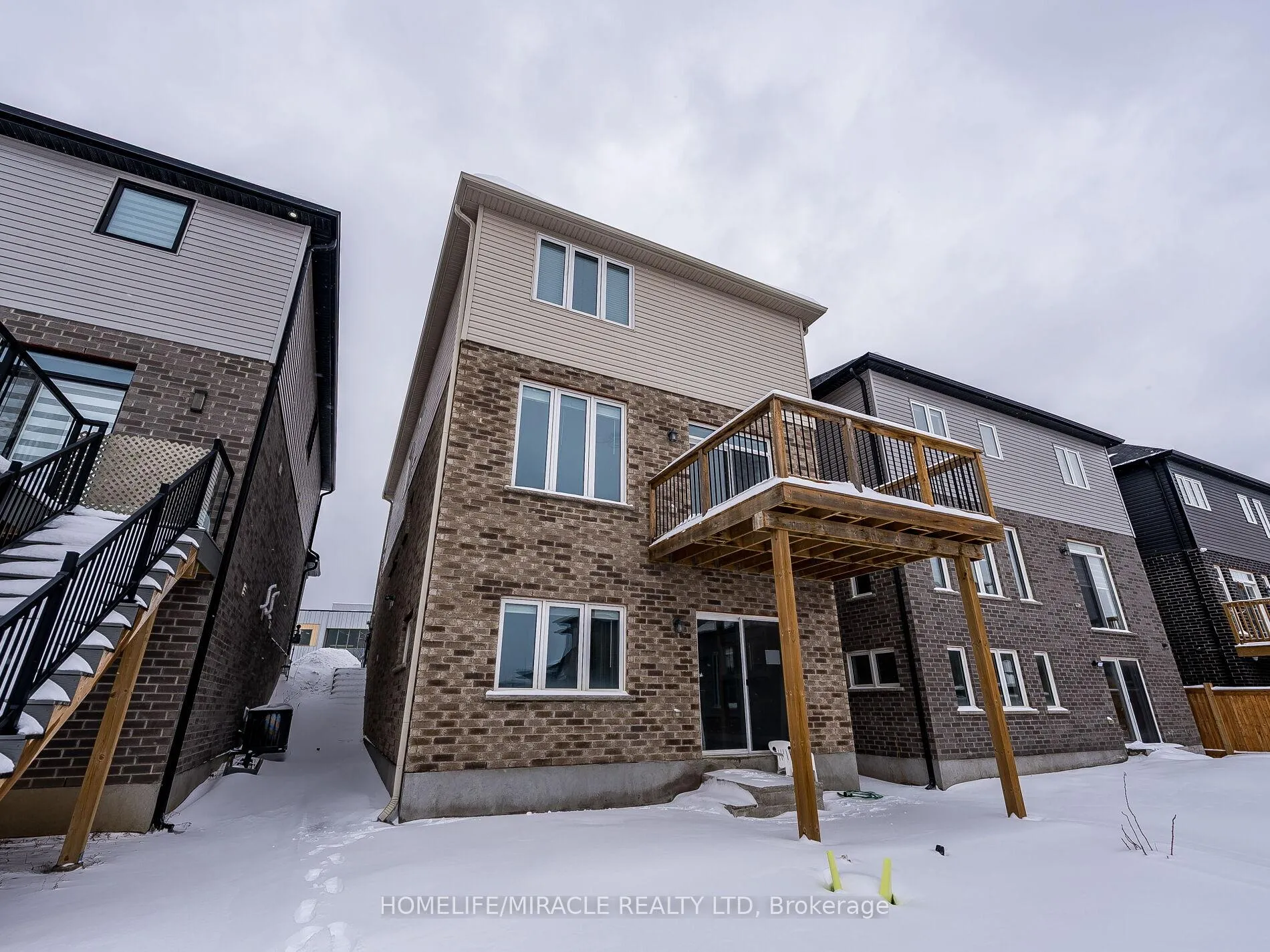Photo 48 of 677 Thomas Slee Drive, Kitchener, Doon South — HOMEH
