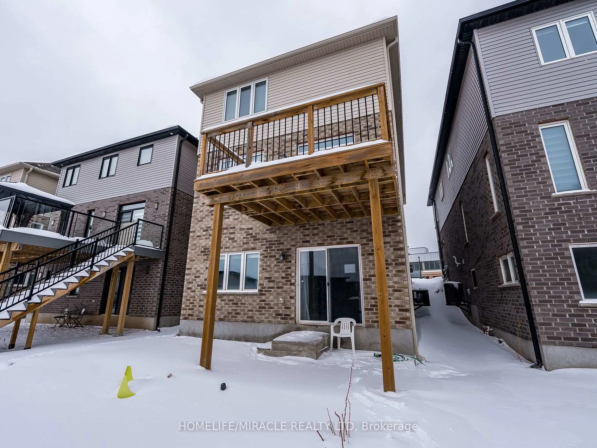 Photo 49 of 677 Thomas Slee Drive, Kitchener, Doon South — HOMEH