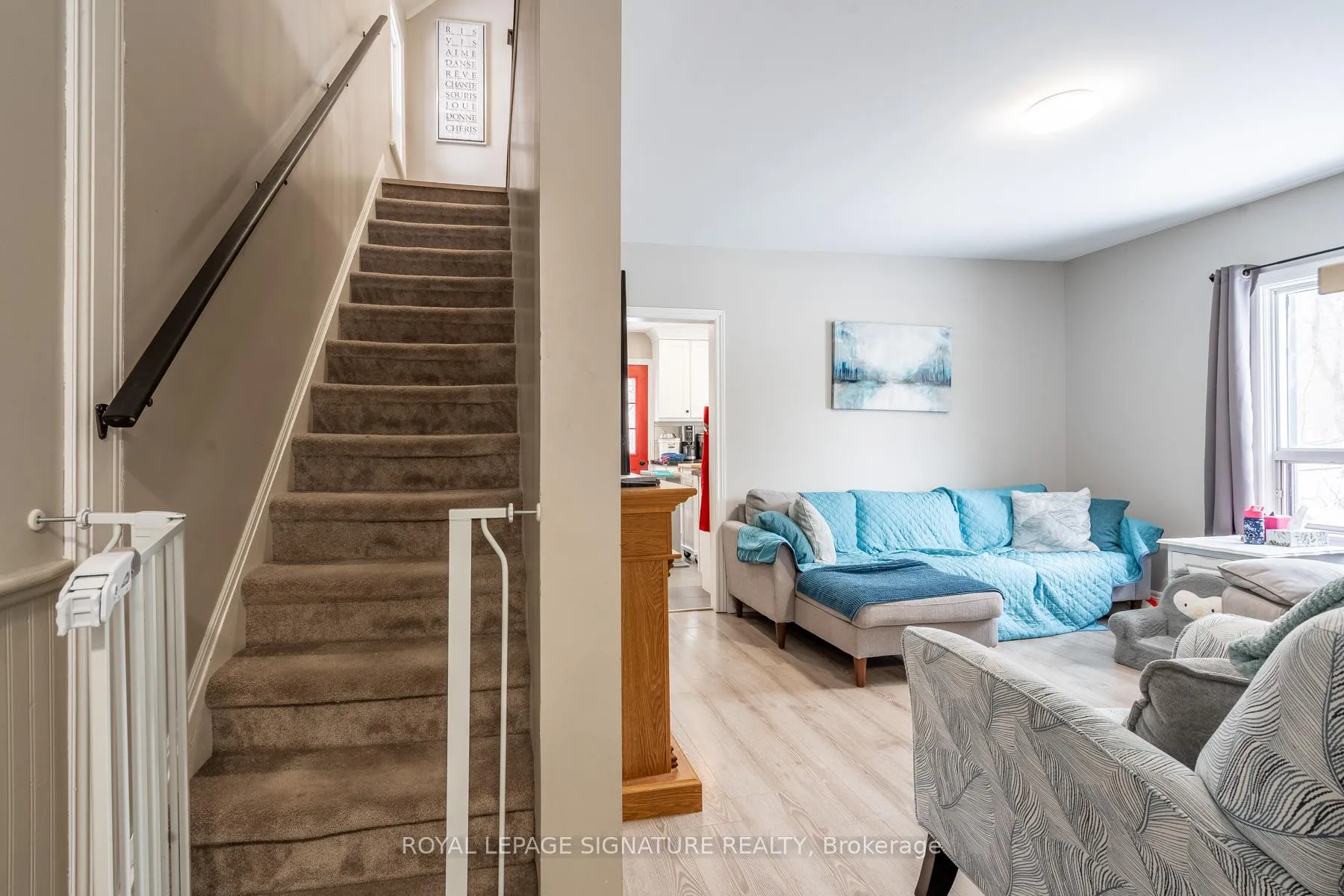 Photo 4 of 34 Bond Street S, Hamilton, Dundas — HOMEH