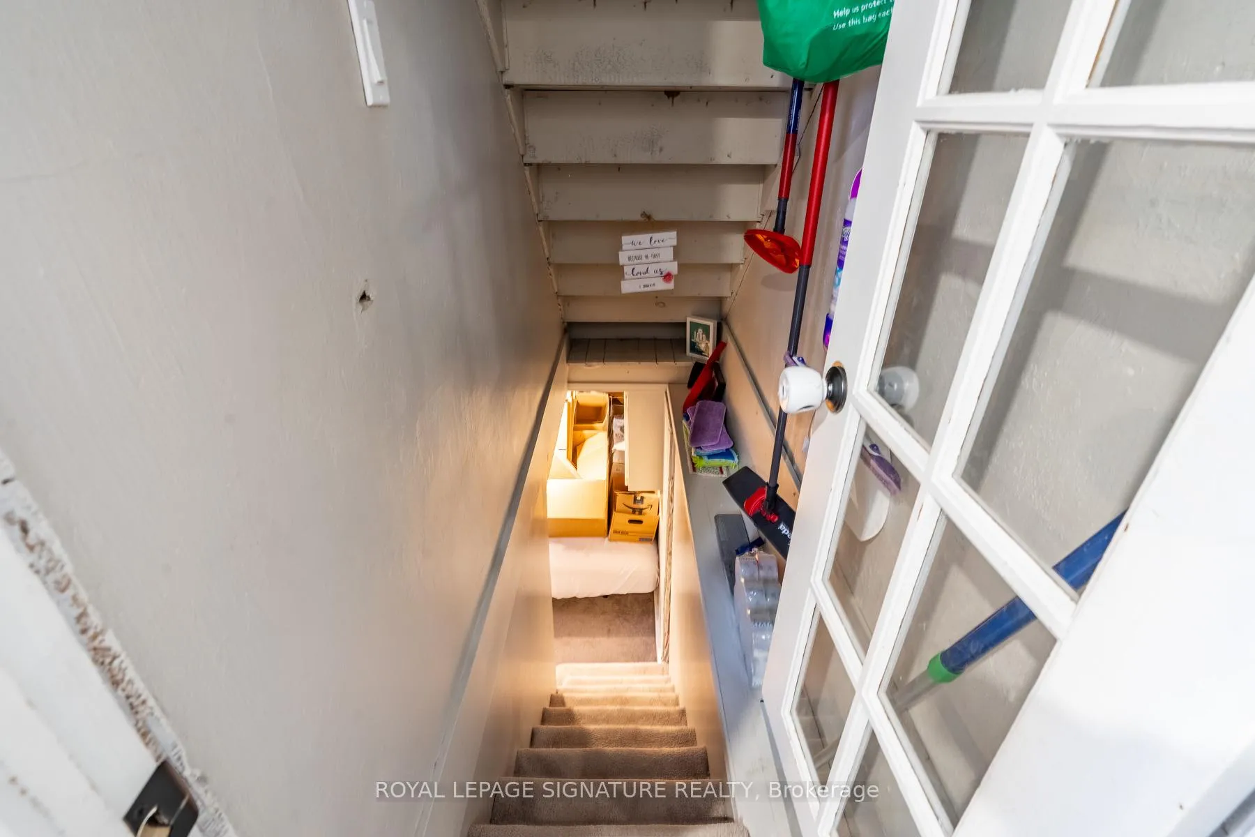 Photo 21 of 34 Bond Street S, Hamilton, Dundas — HOMEH