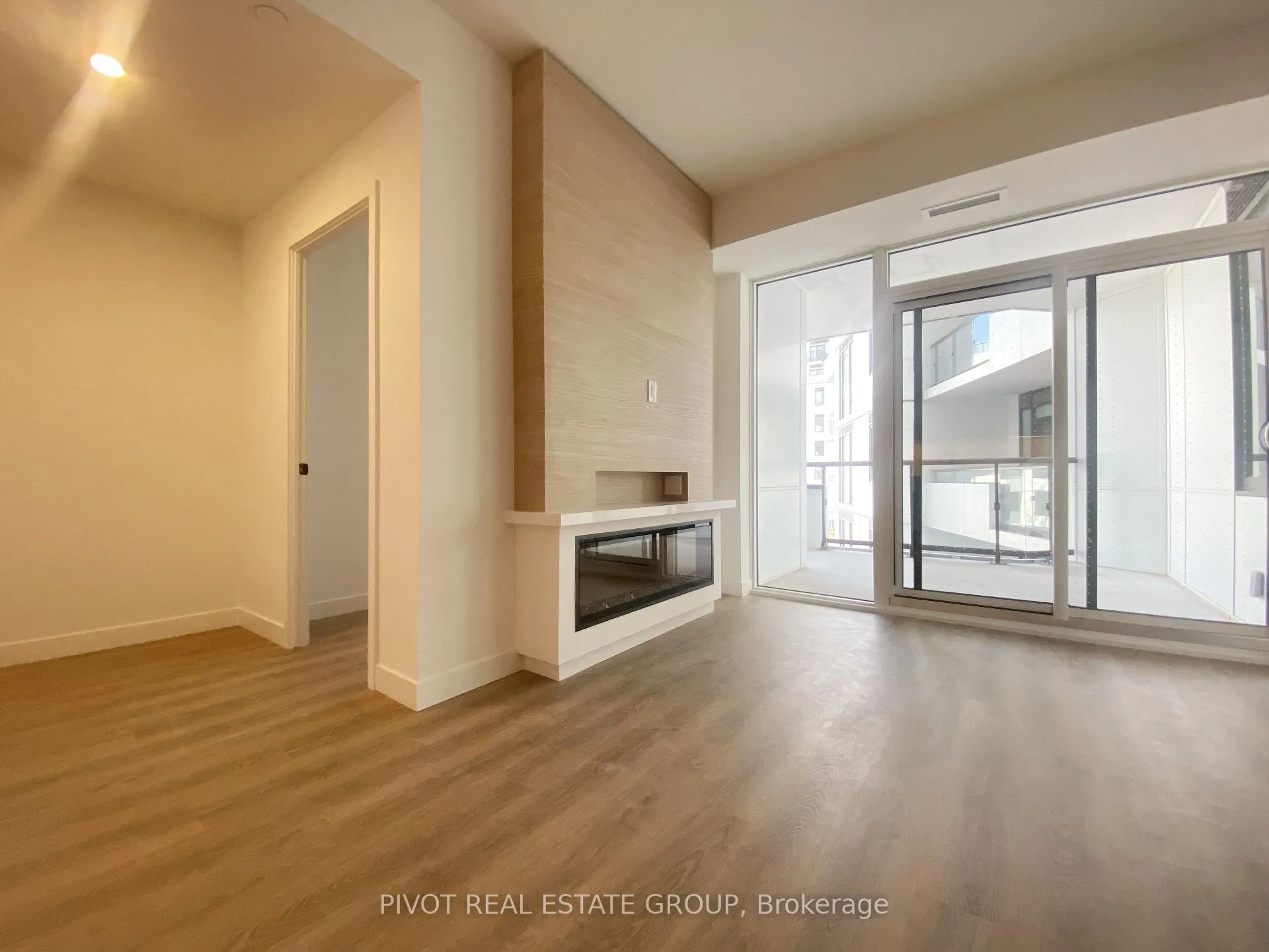 Photo 6 of Unit 921, 1050 Eastern Avenue, Toronto, The Beaches — HOMEH