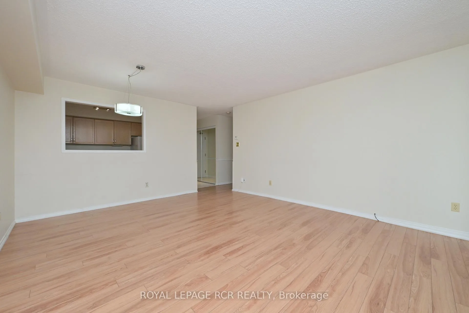 Photo 12 of Unit 15, 247 King Street N, New Tecumseth, Alliston — HOMEH