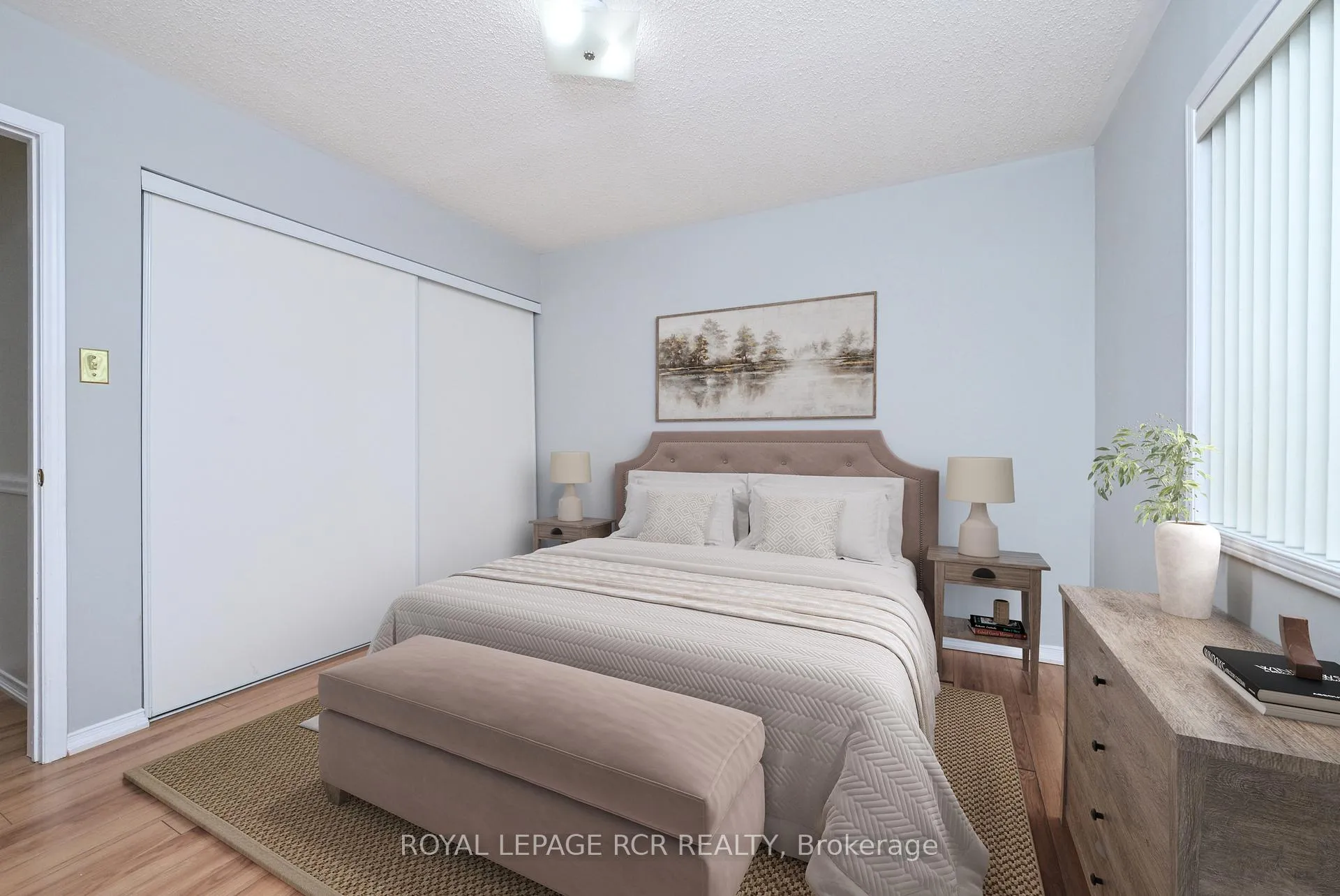 Photo 15 of Unit 15, 247 King Street N, New Tecumseth, Alliston — HOMEH