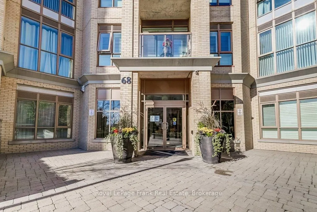 Photo 3 of Unit 609, 68 Main Street N, Markham, Old Markham Village — HOMEH