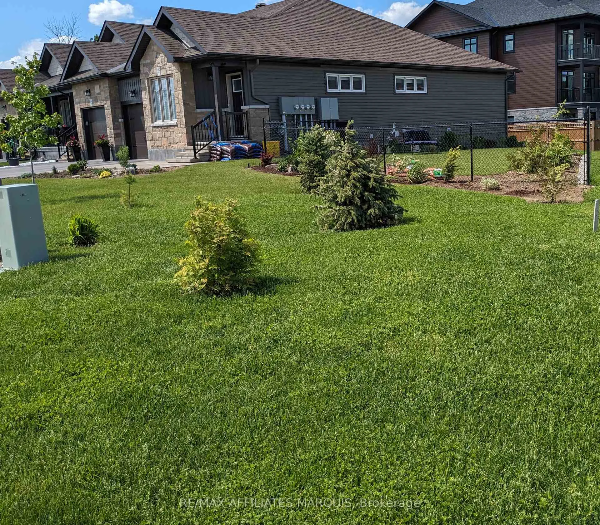 Photo 6 of 182 Ferrara Drive, Smiths Falls — HOMEH