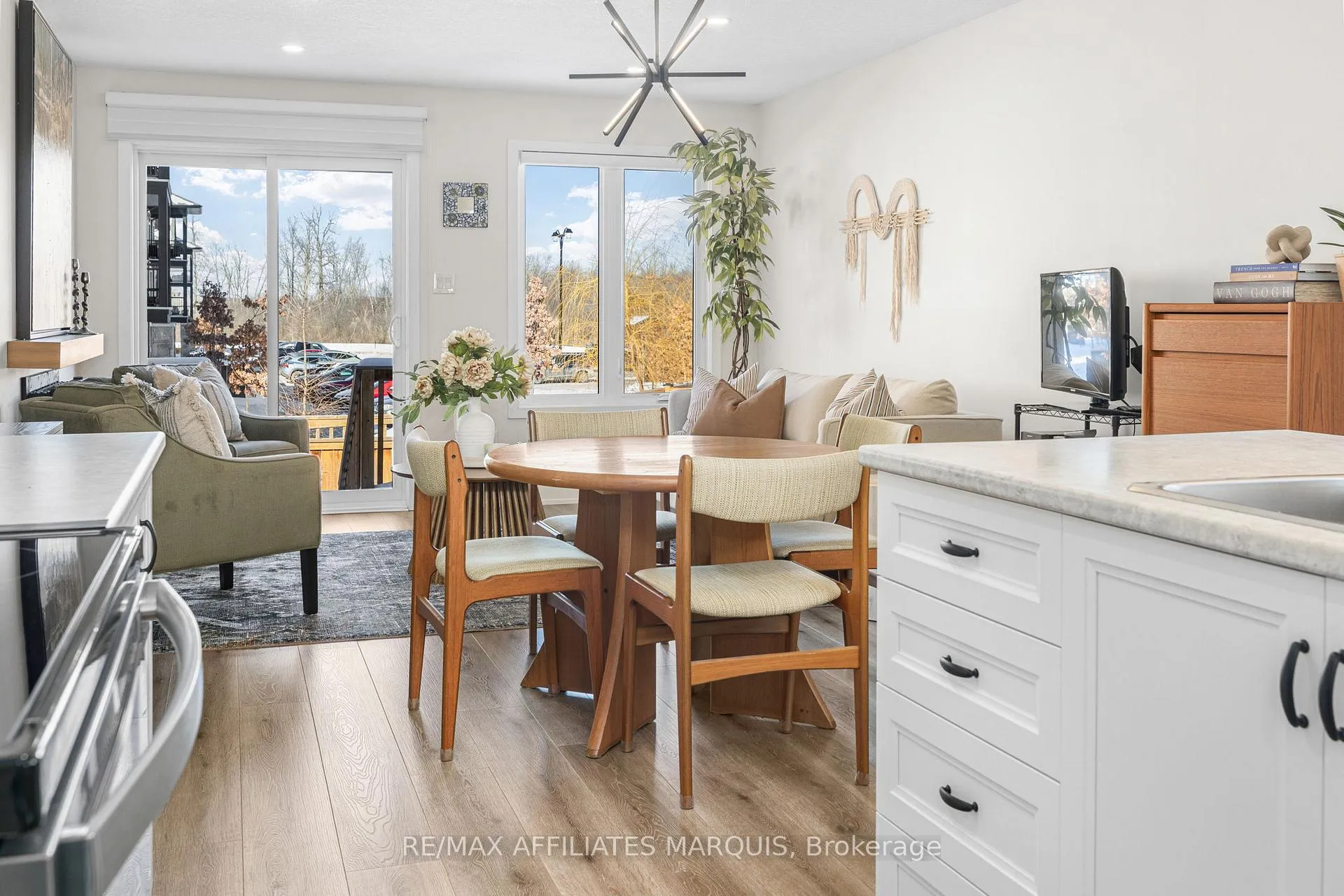 Photo 15 of 182 Ferrara Drive, Smiths Falls — HOMEH